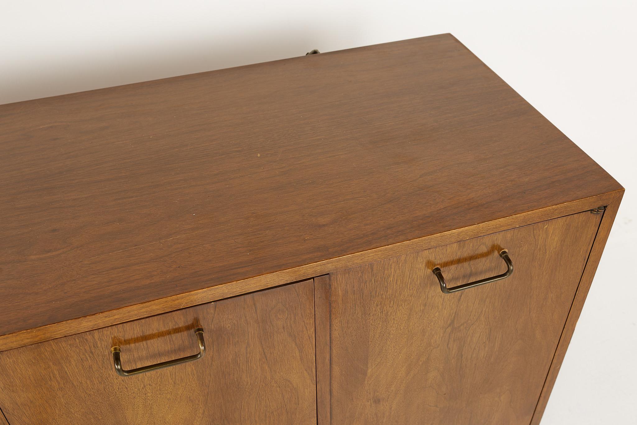 Merton Gershun for American of Martinsville Mid Century Lowboy Credenza For Sale 2