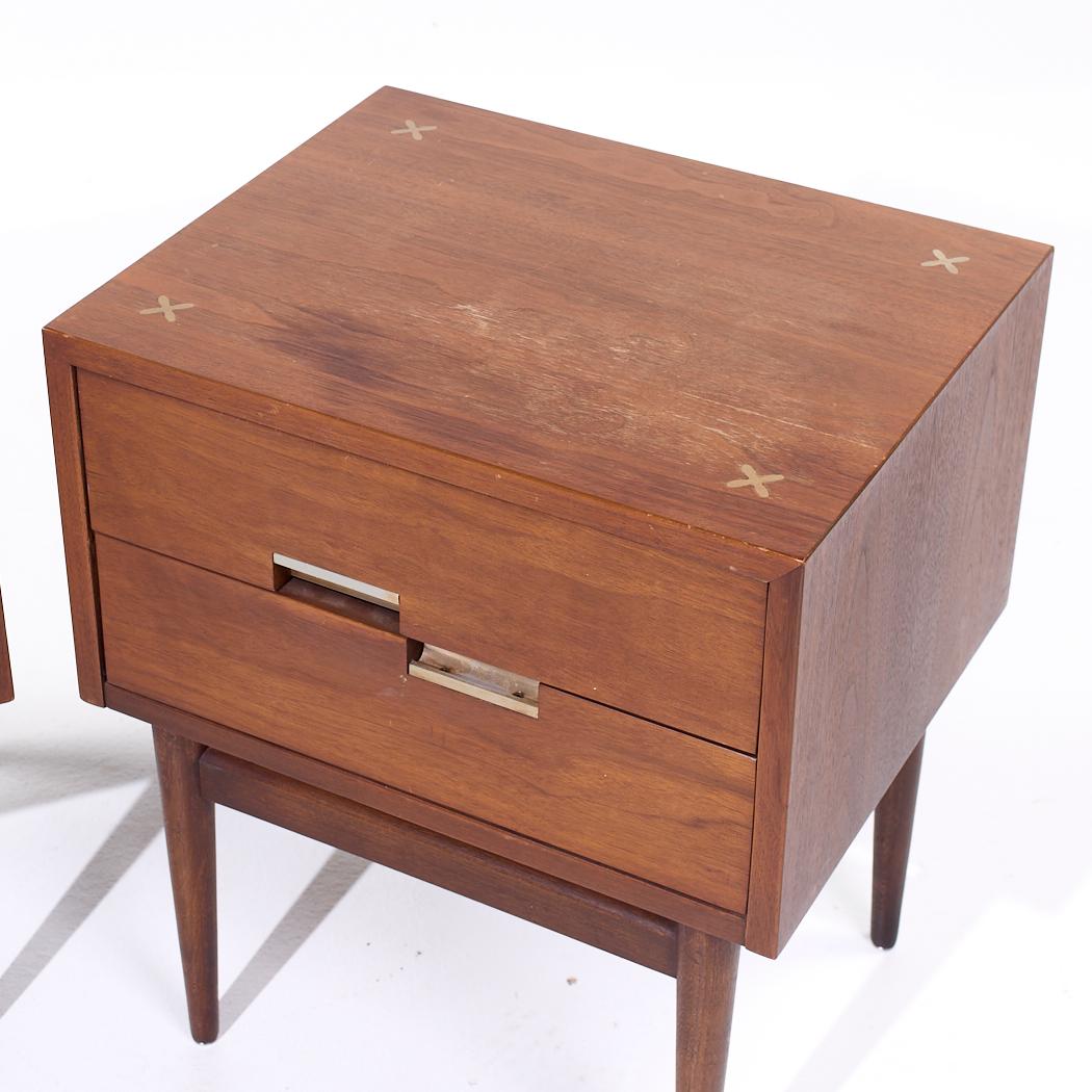 Merton Gershun for American of Martinsville MCM Walnut and Brass Nightstands - 2 5