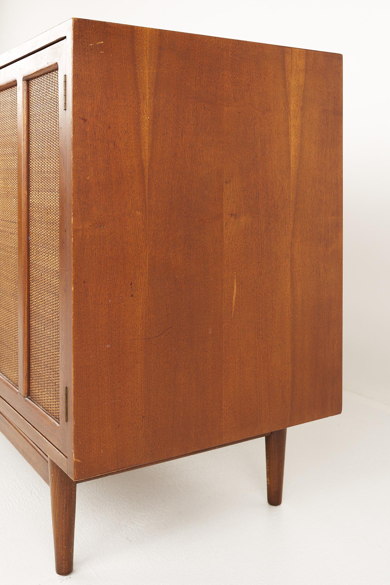 Merton Gershun for American of Martinsville MCM Walnut and Cane Door Credenza In Good Condition In Countryside, IL