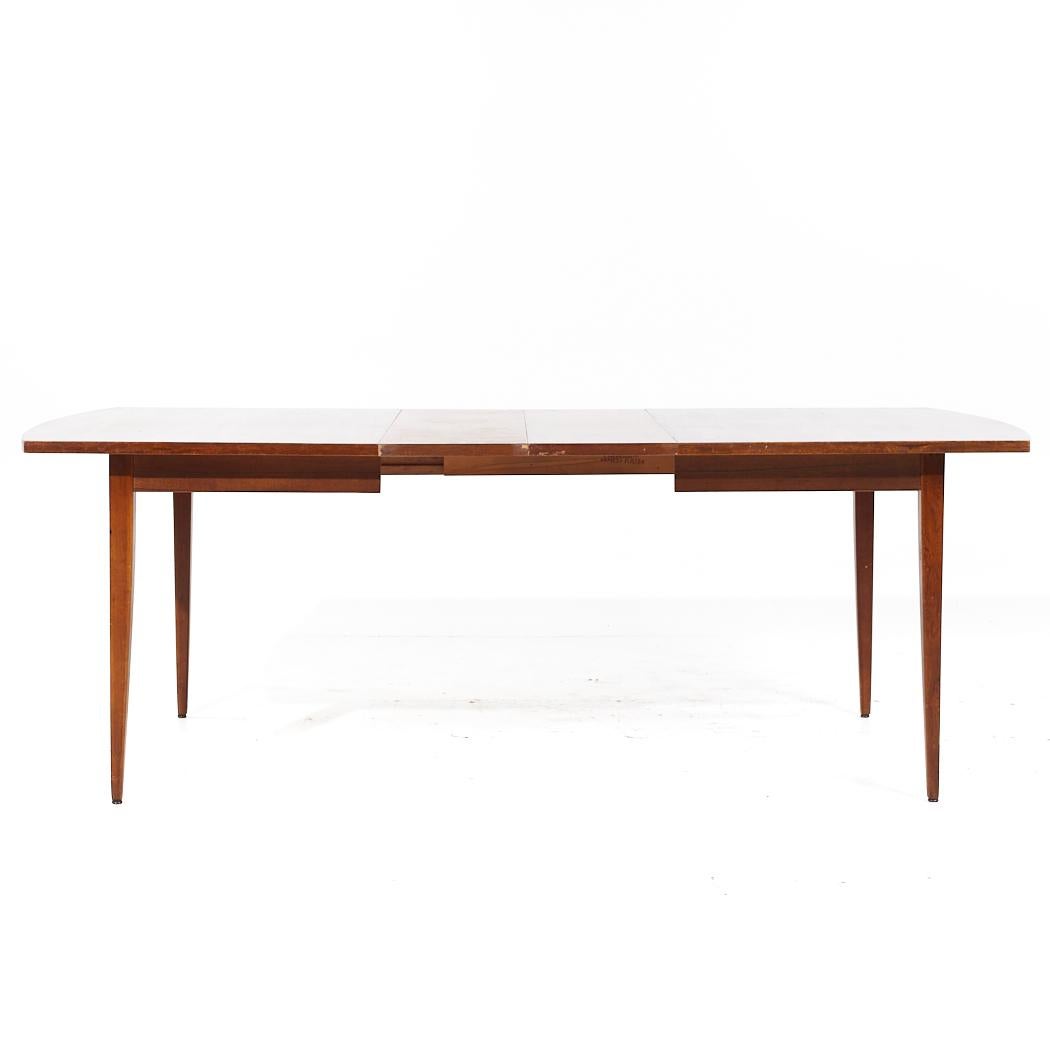 Merton Gershun for American of Martinsville MCM Walnut Expanding Dining Table For Sale 6