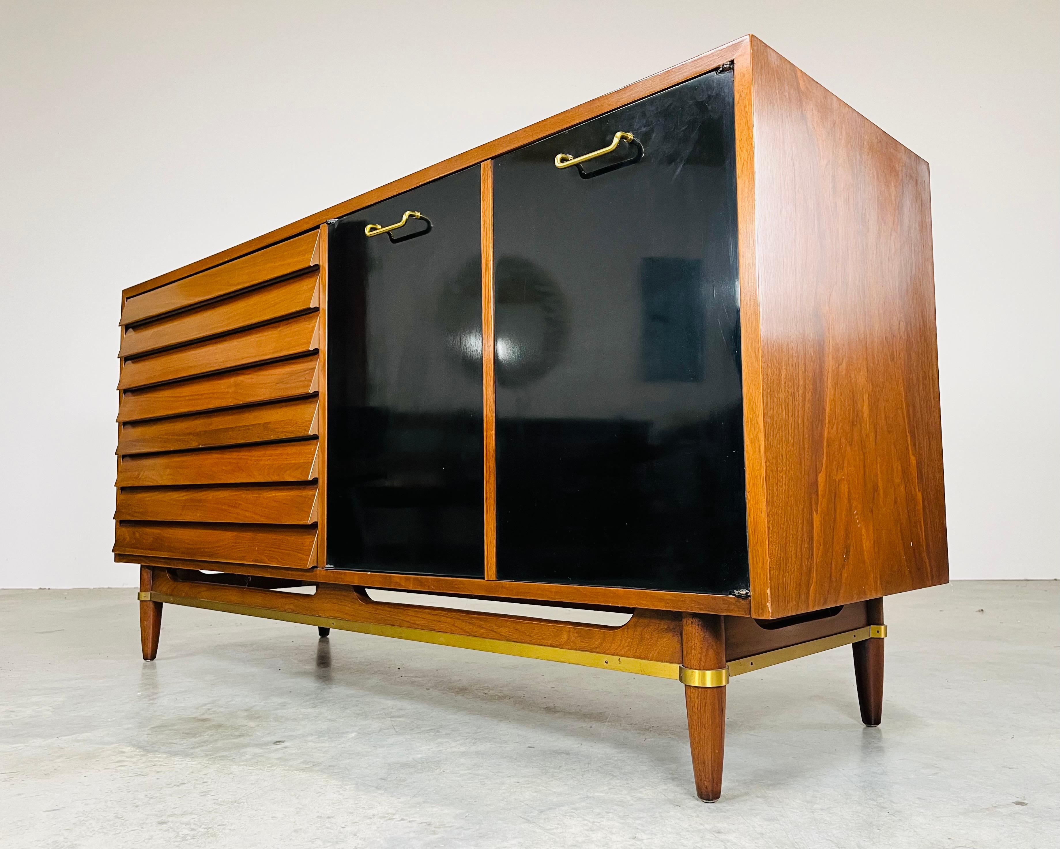 Merton Gershun for American of Martinsville Mid-Century Lowboy Credenza For Sale 3