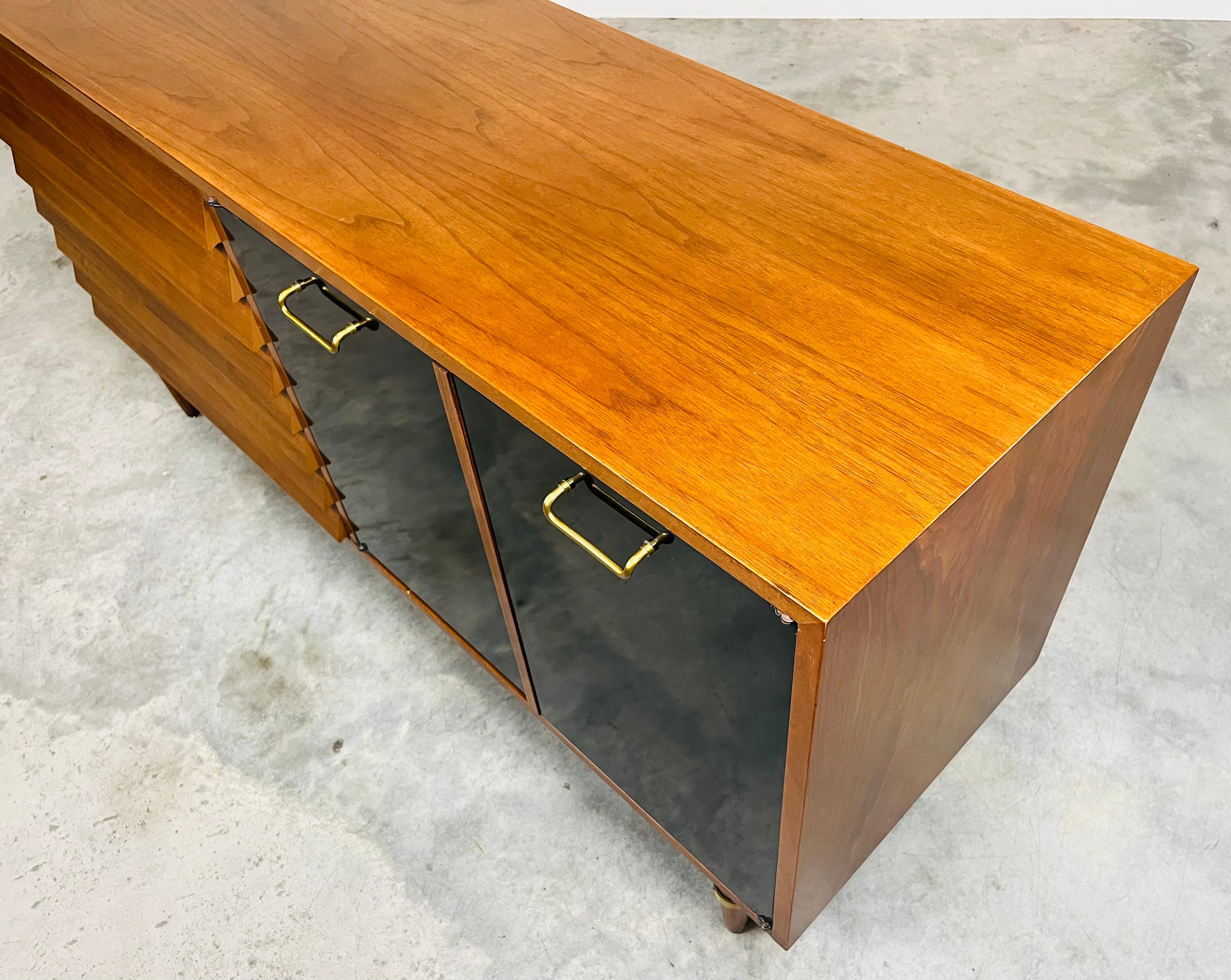 Merton Gershun for American of Martinsville Mid-Century Lowboy Credenza For Sale 2