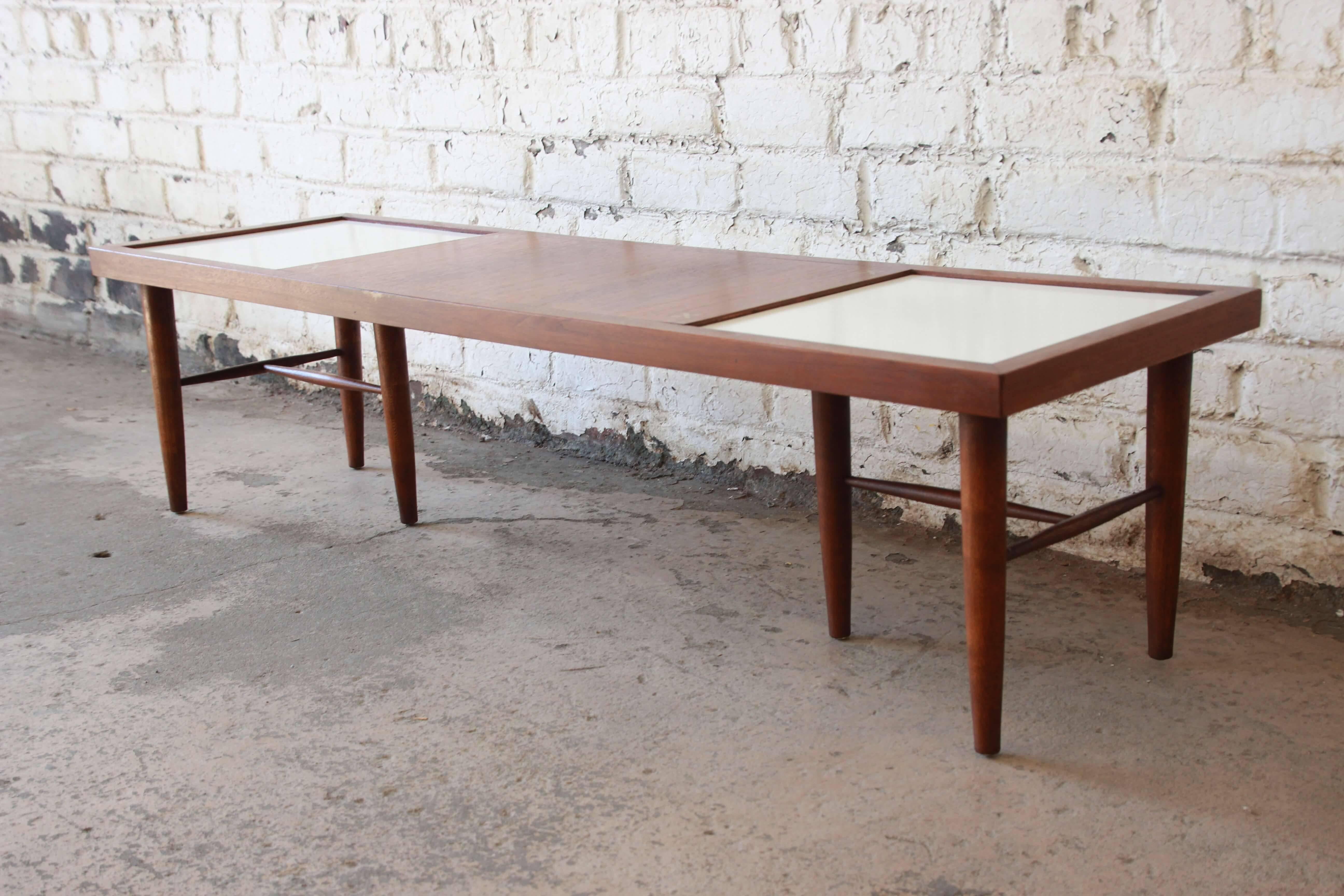 Milieu du XXe siècle Table basse Mid-Century Modern de Merton Gershun pour American of Martinsville