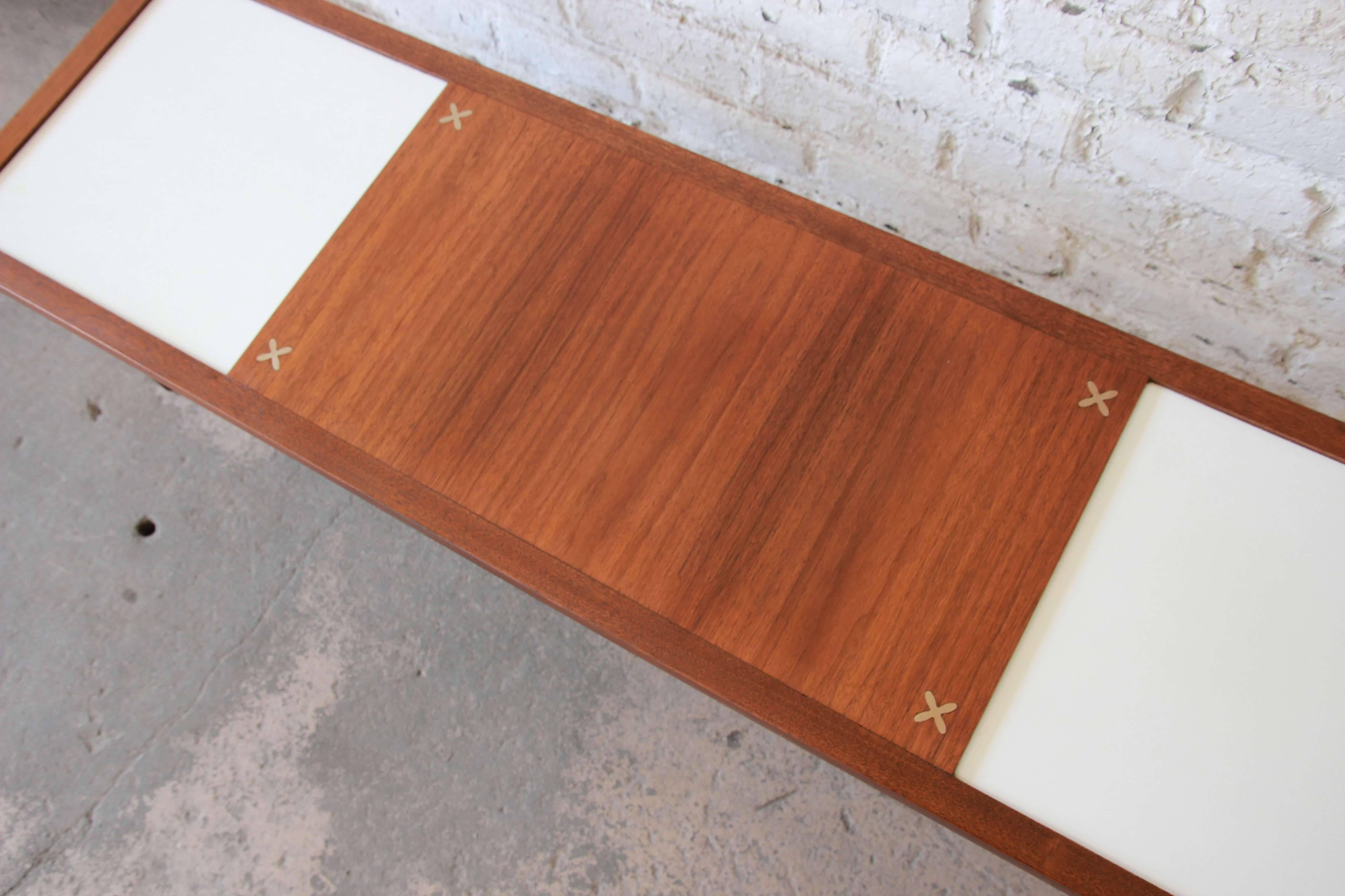 Table basse Mid-Century Modern de Merton Gershun pour American of Martinsville 2
