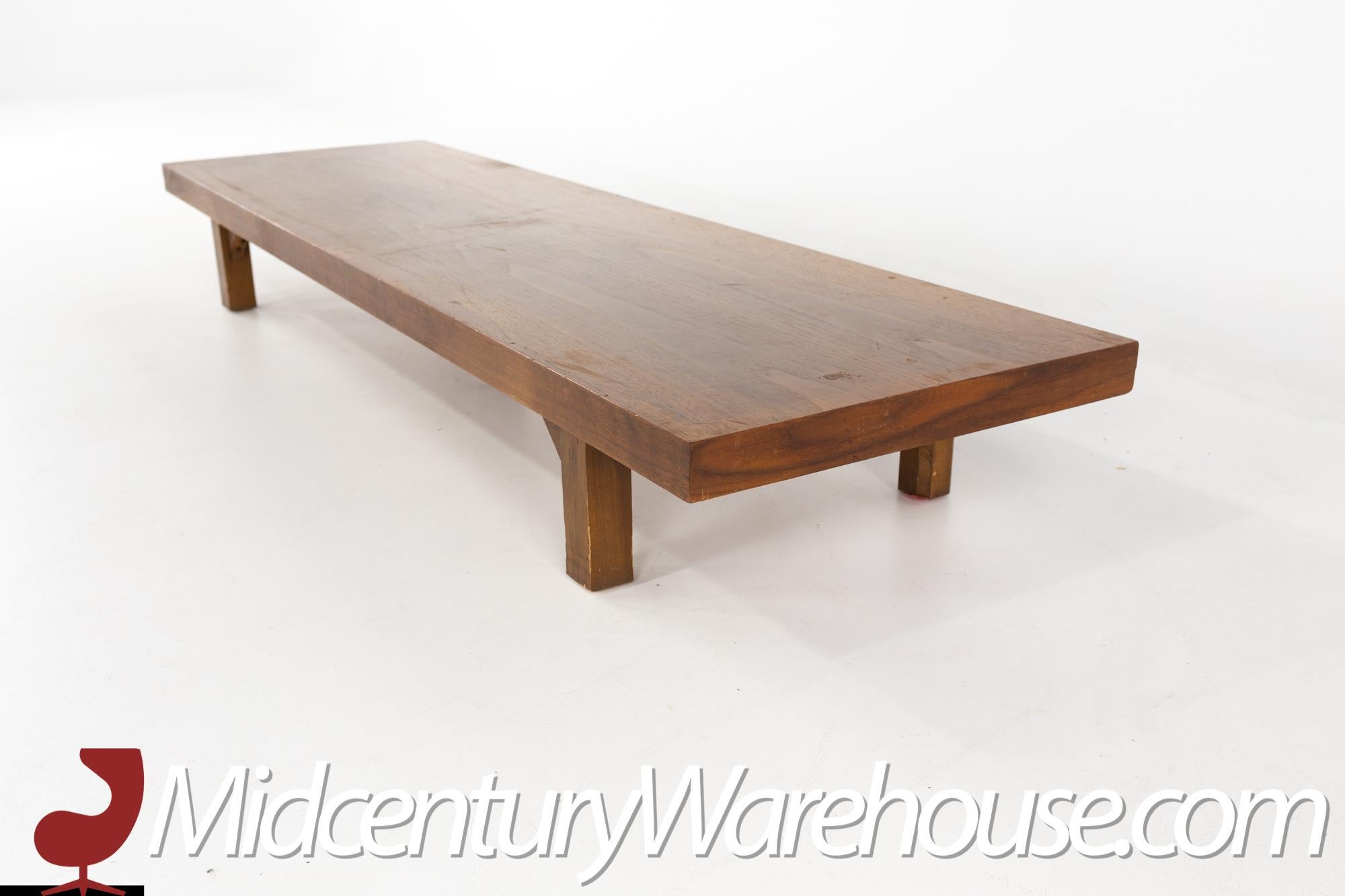 Merton Gershun for American of Martinsville Style Mid Century Walnut Coffee Tabl In Good Condition In Countryside, IL