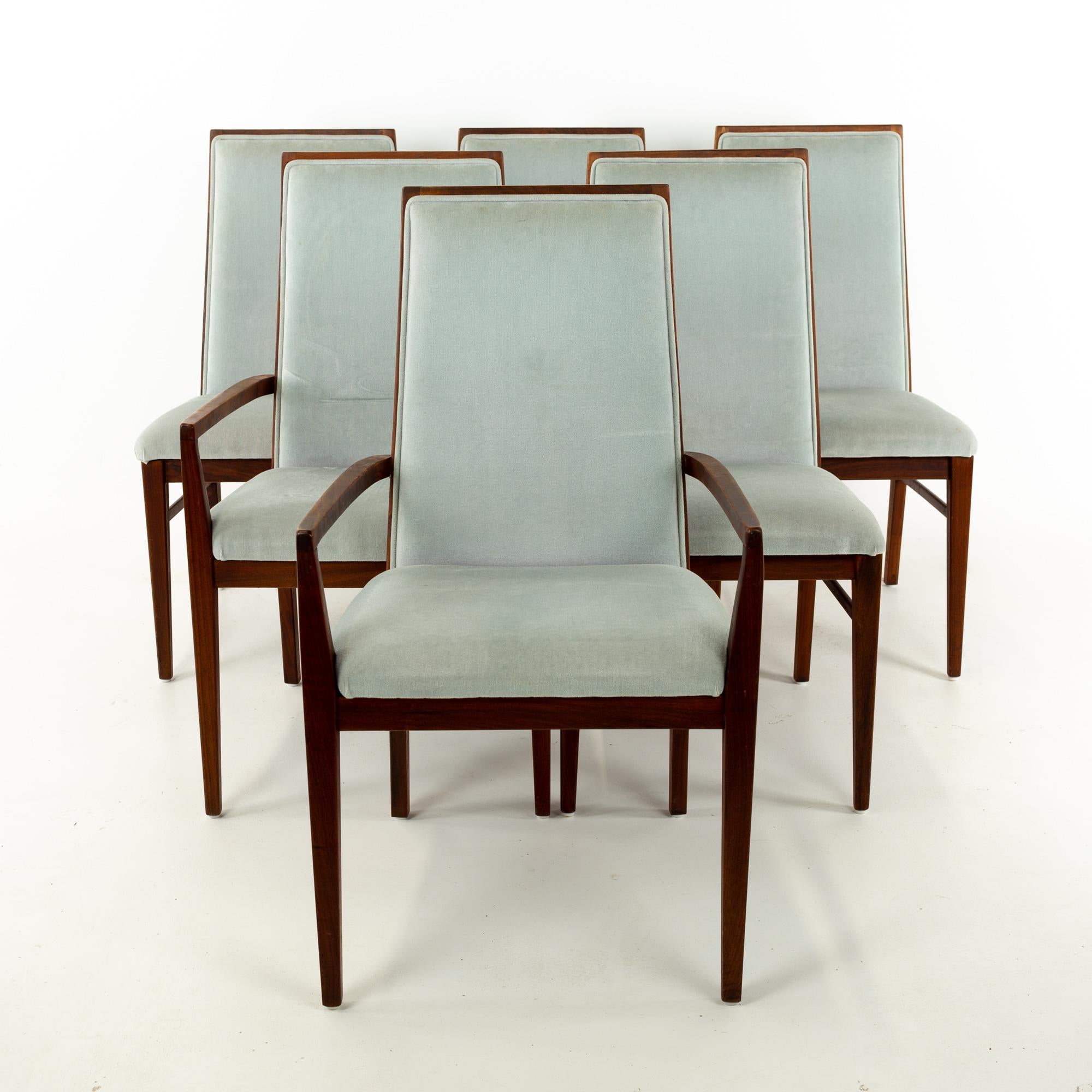 Merton Gershun for Dillingham Esprit midcentury walnut dining chairs, set of 6
These chairs are 19 wide x 21 deep x 37.5 inches high, with a seat height of 18.5 and arm height of 24 inches

This set is available in what we call restored vintage
