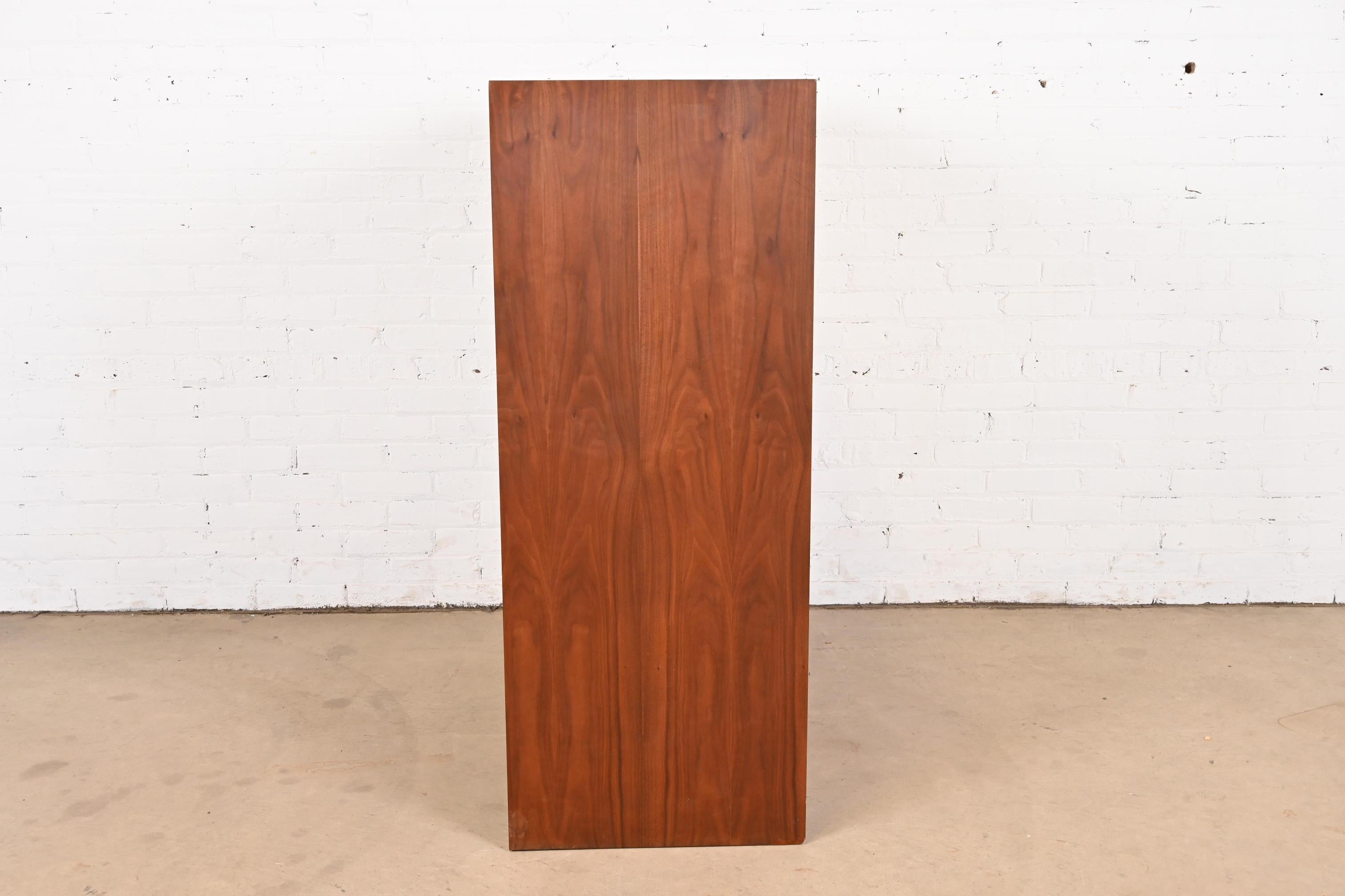 Merton Gershun for Dillingham Mid-Century Modern Walnut Highboy Dresser, 1960s 8