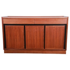 Merton Gershun für Dillingham Modernes Sideboard aus Nussbaumholz Anrichte aus der Jahrhundertmitte