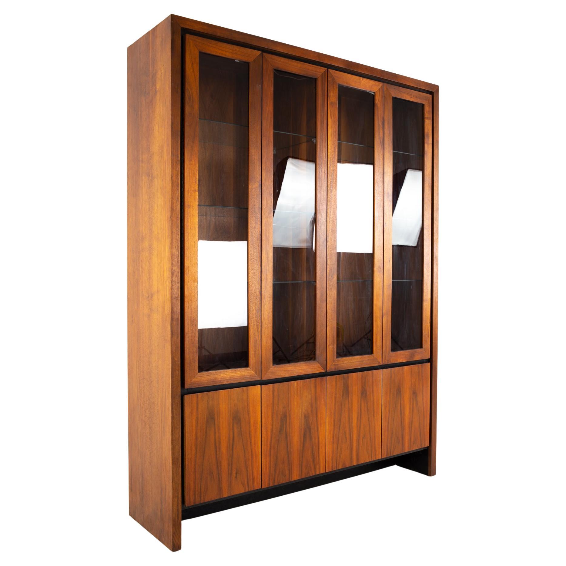 1980 Romweber Buffet / China Circassian Walnut Veneer For Sale