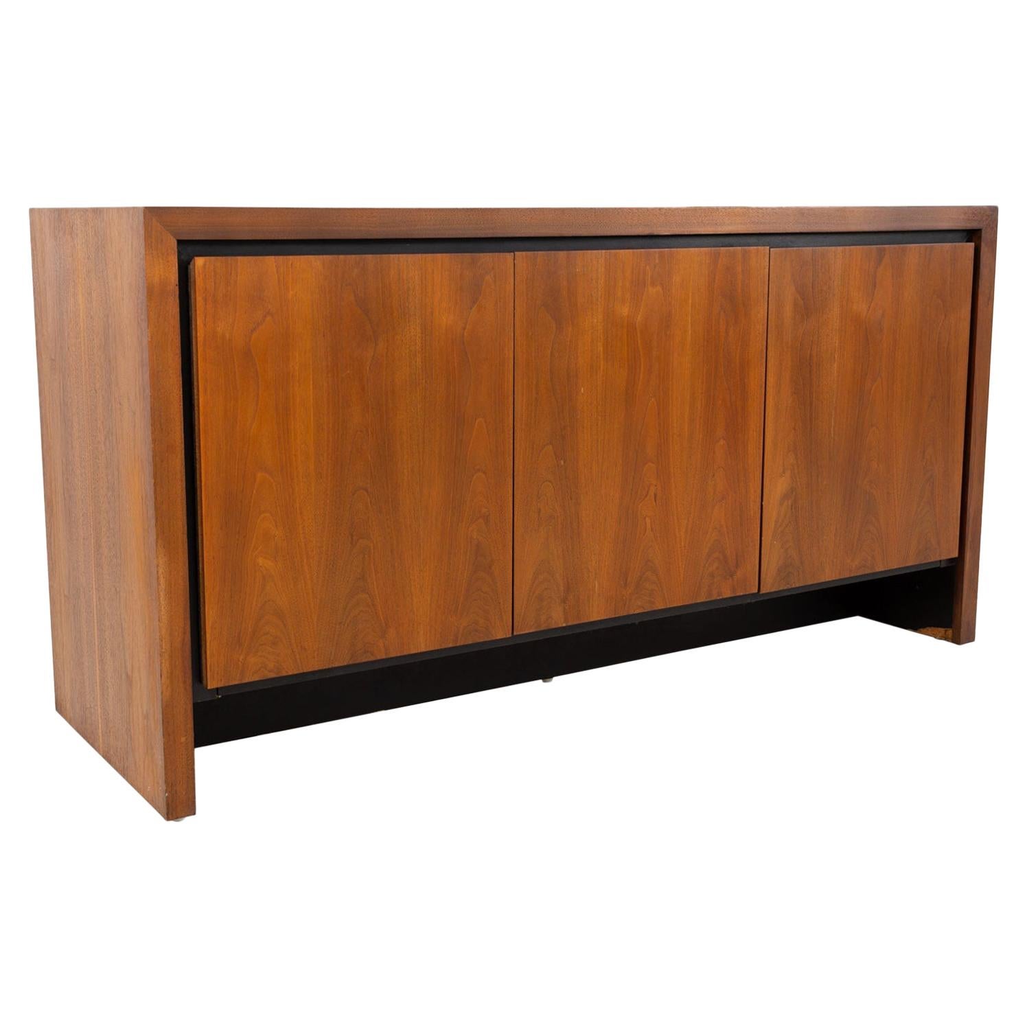 Dillingham Manufacturing Company Credenzas