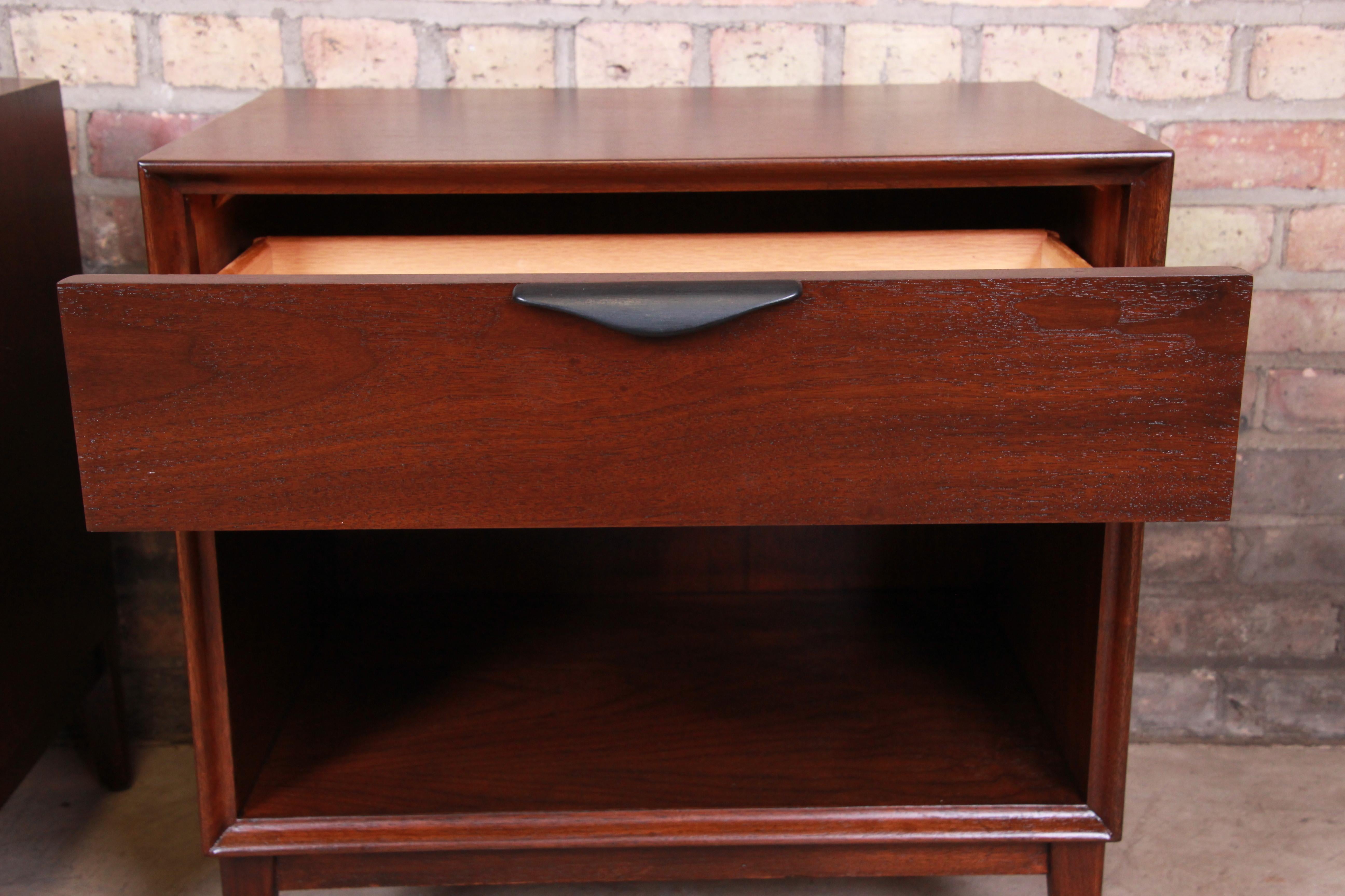 Merton Gershun for Dillingham Walnut Nightstands, Newly Restored 3