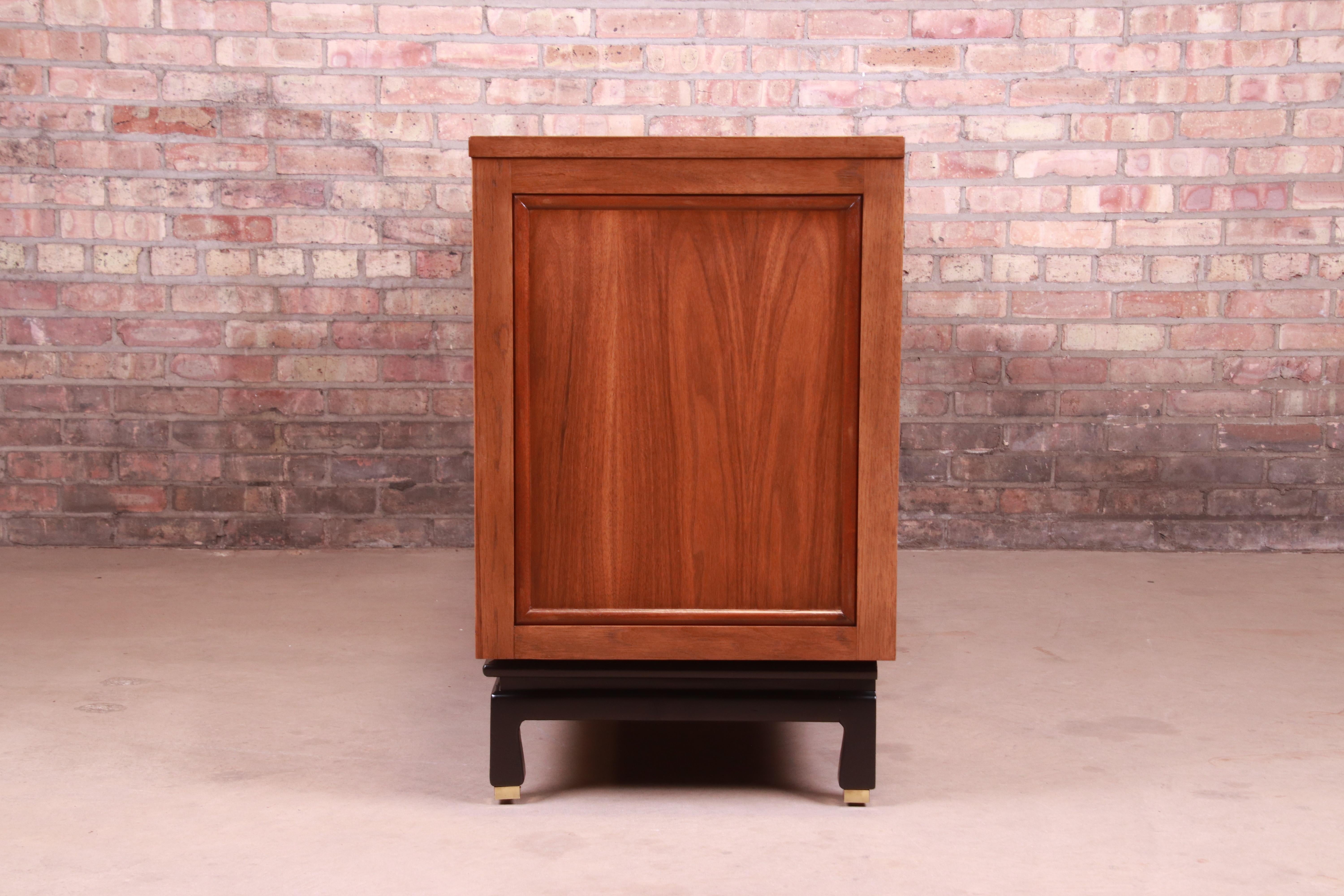 Merton Gershun Hollywood Regency Chinoiserie Walnut Triple Dresser, Refinished For Sale 9