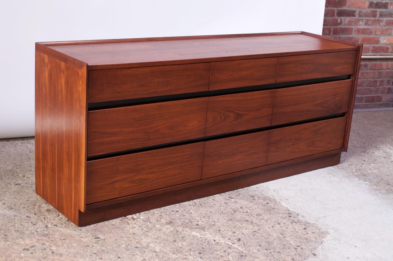 USA 9-drawer chest with plinth base designed by Merton Gershun for Dillingham as part of the 