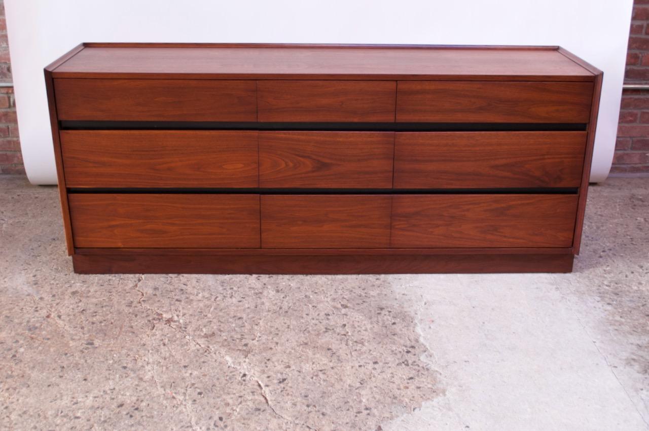 dillingham esprit dresser