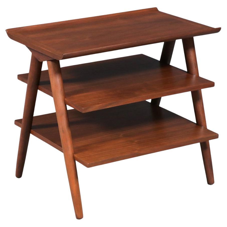 Merton L. Gershun Pyramid Tier Side Table für American of Martinsville im Angebot