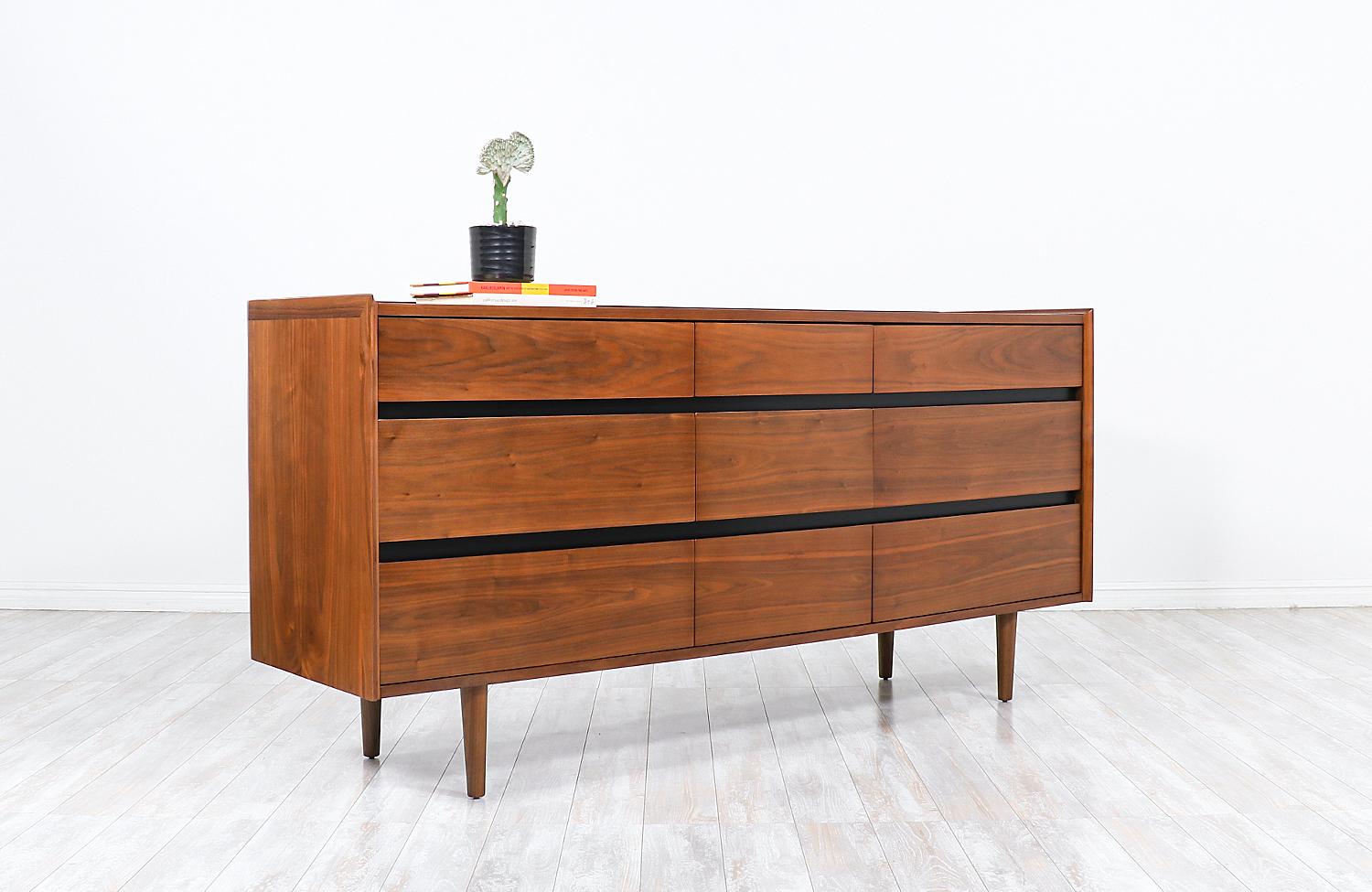 Mid-Century Modern Merton L. Gershun Walnut Dresser for Dillingham