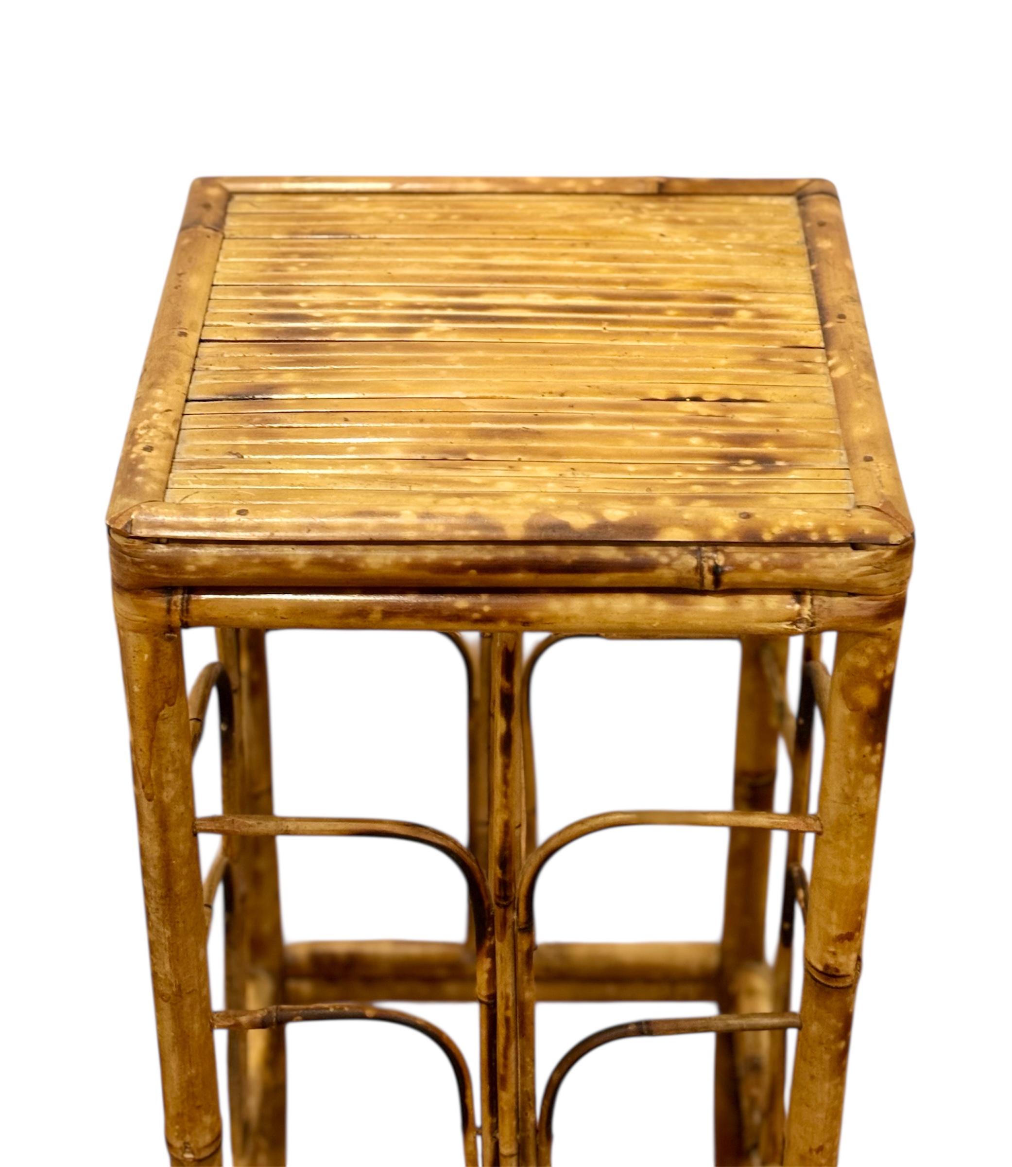 Mesa auxiliaire Chinoiserie Circa 1.950. en vente 1