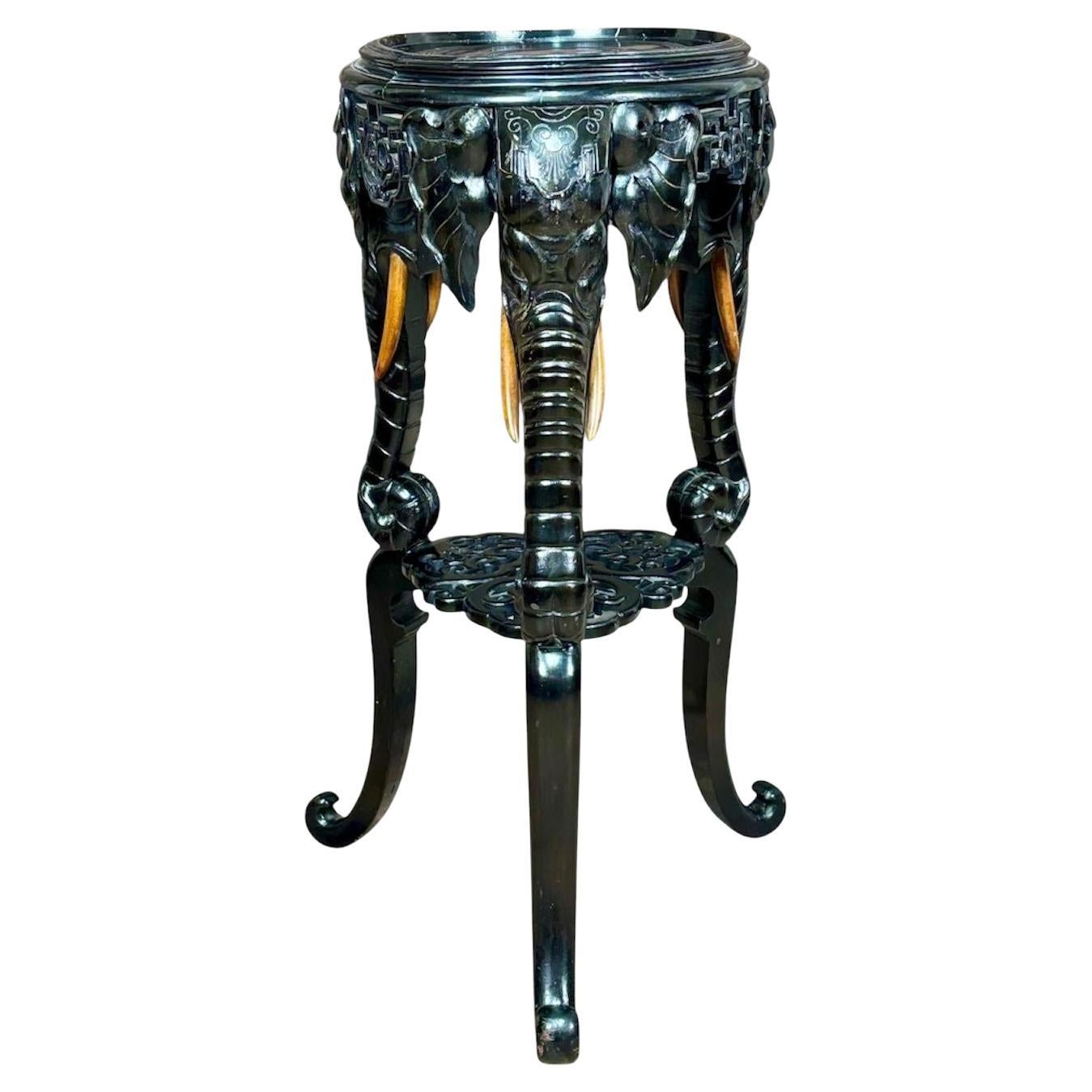 Mesa auxiliar de elefantes