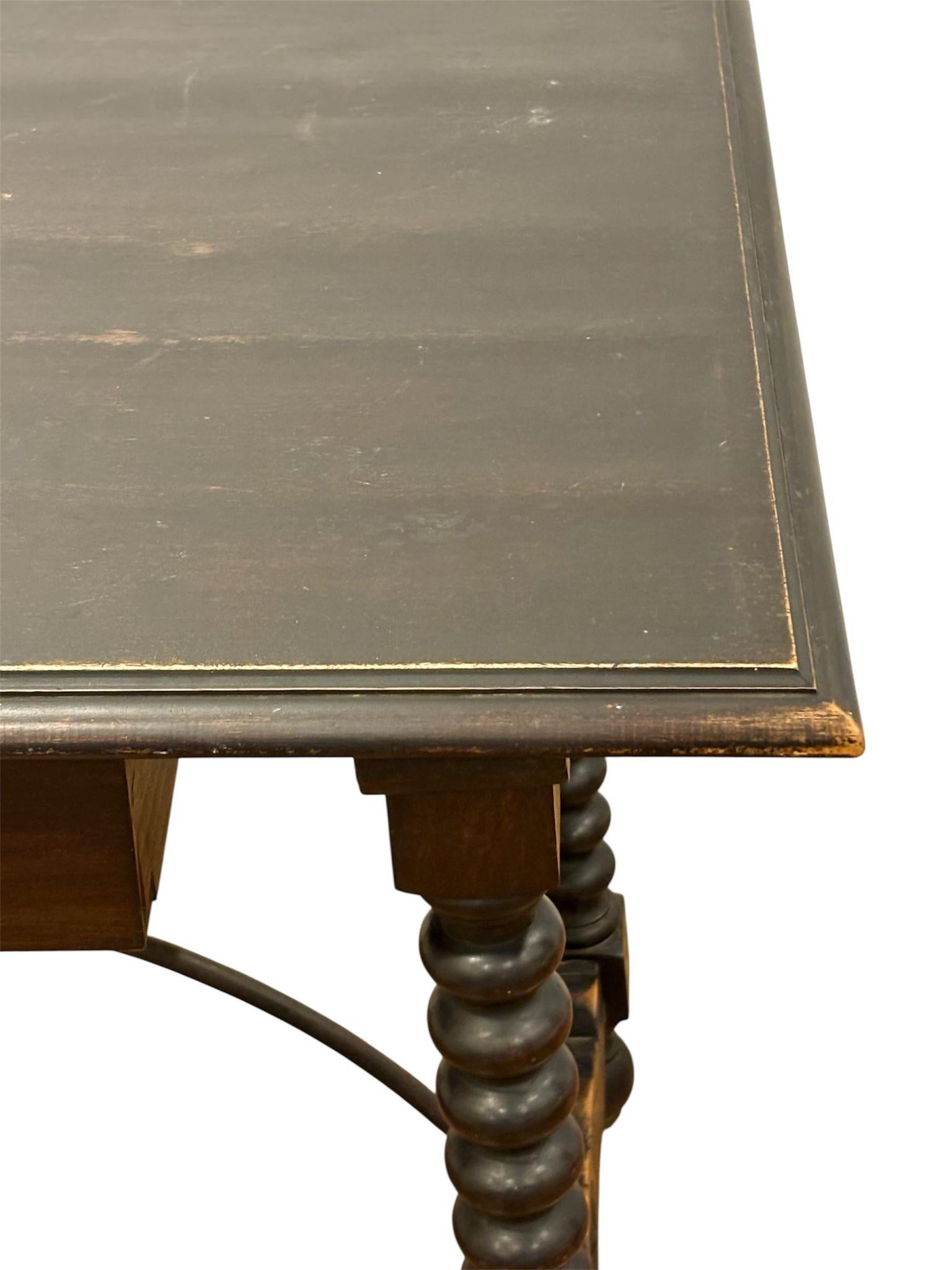 Mesa auxiliar española de estilo castellano (Frühes 20. Jahrhundert) im Angebot