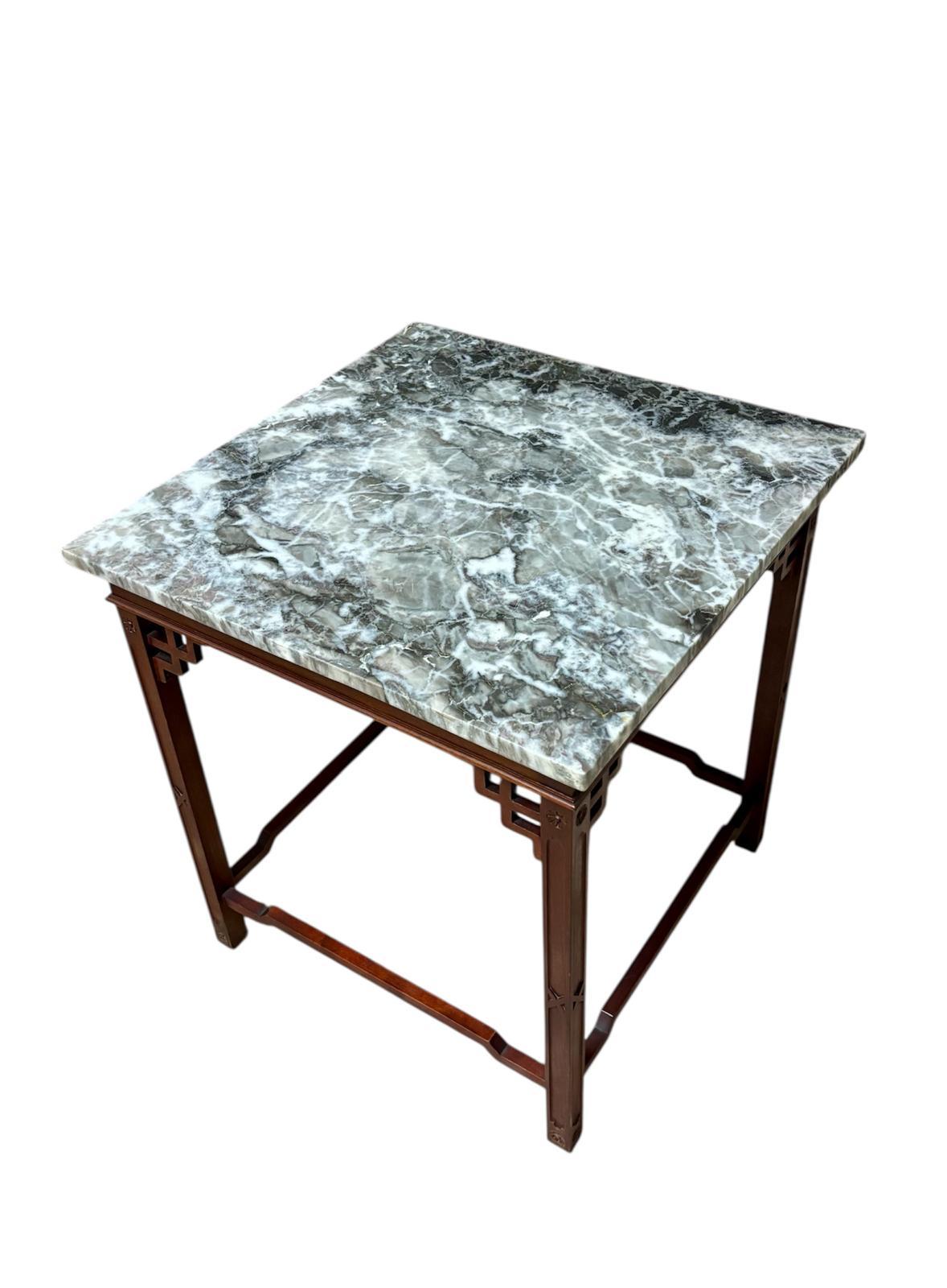 Marmo Mesa baja auxiliar de estilo chinoiserie in vendita