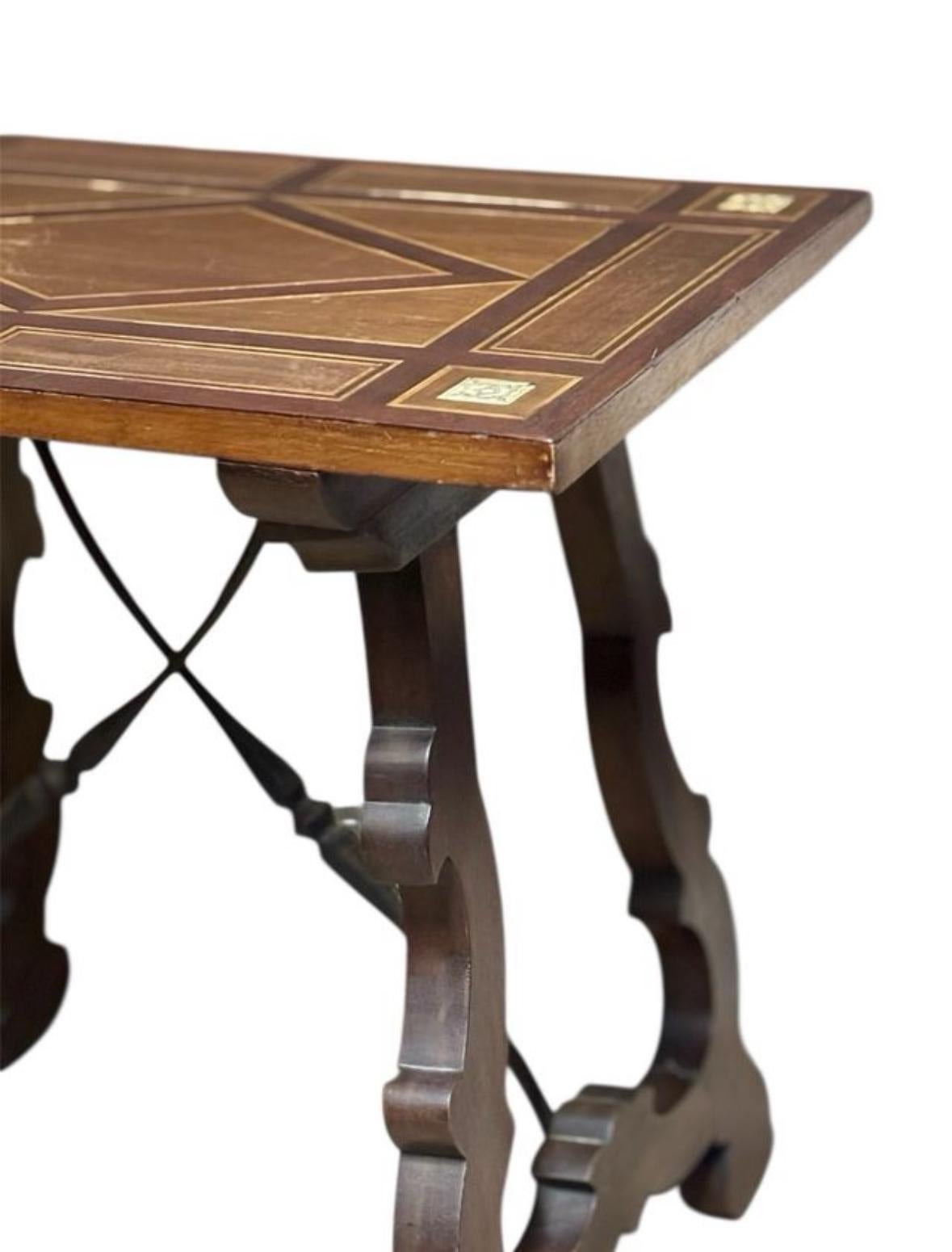 Mesa baja auxiliar Español en venta