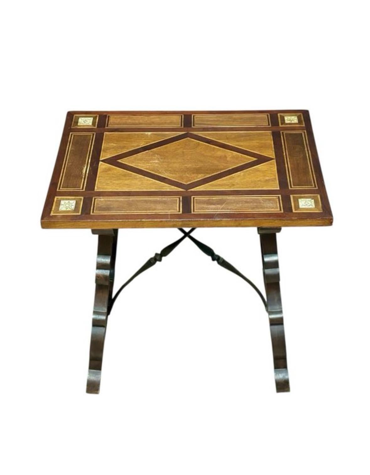 Mesa baja auxiliar Hierro forjado en venta