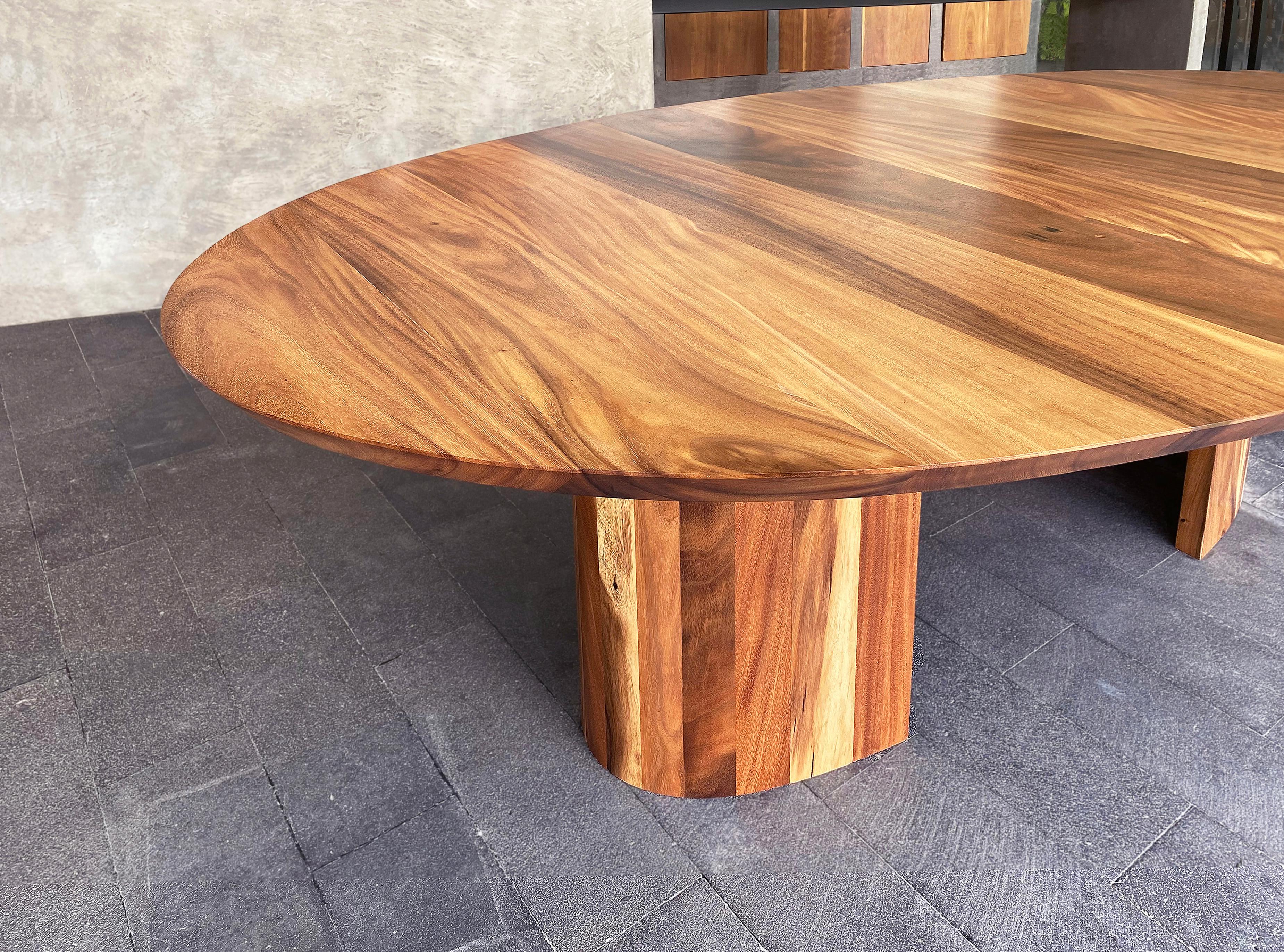Mesa Barlovento Table, Maria Beckmann, Represented by Tuleste Factory In New Condition For Sale In New York, NY