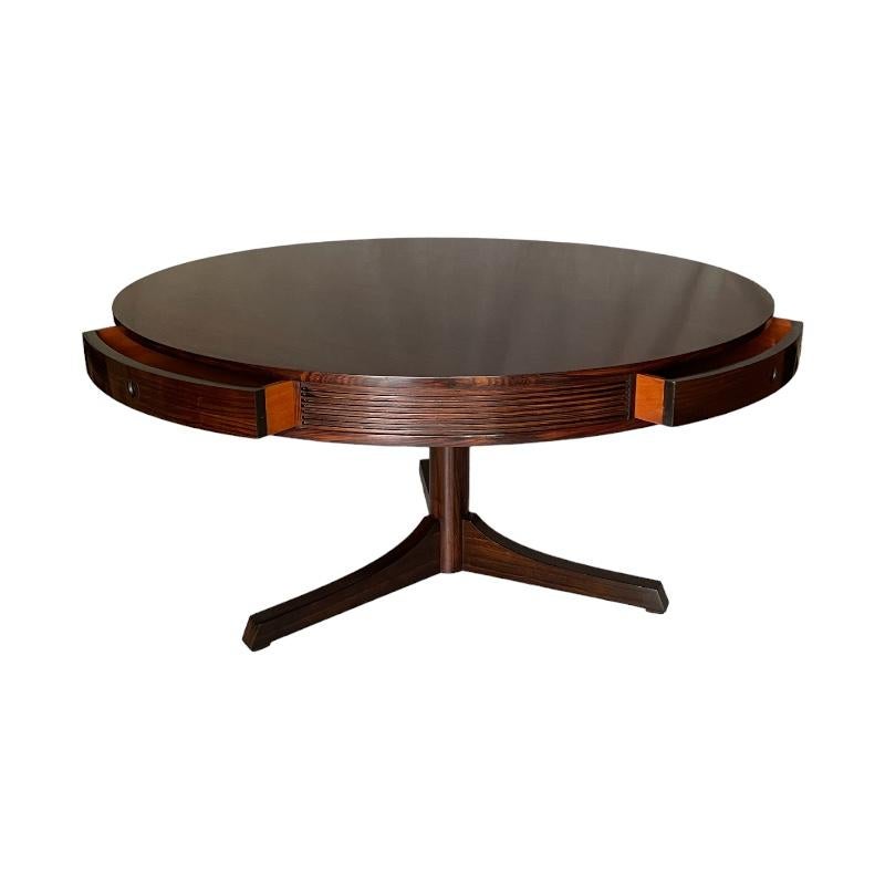 Large river rosewood table with central foot and four drawers in the band. Robert Heritage design edited by Archie Shine in the 1960s. United Kingdom.