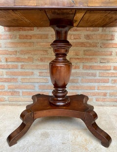 Mesa de juegos francesa plegable de nogal, 1920