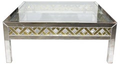 Italienischer Mitteltisch aus Kristall in zwei Farben aus den 1980er Jahren