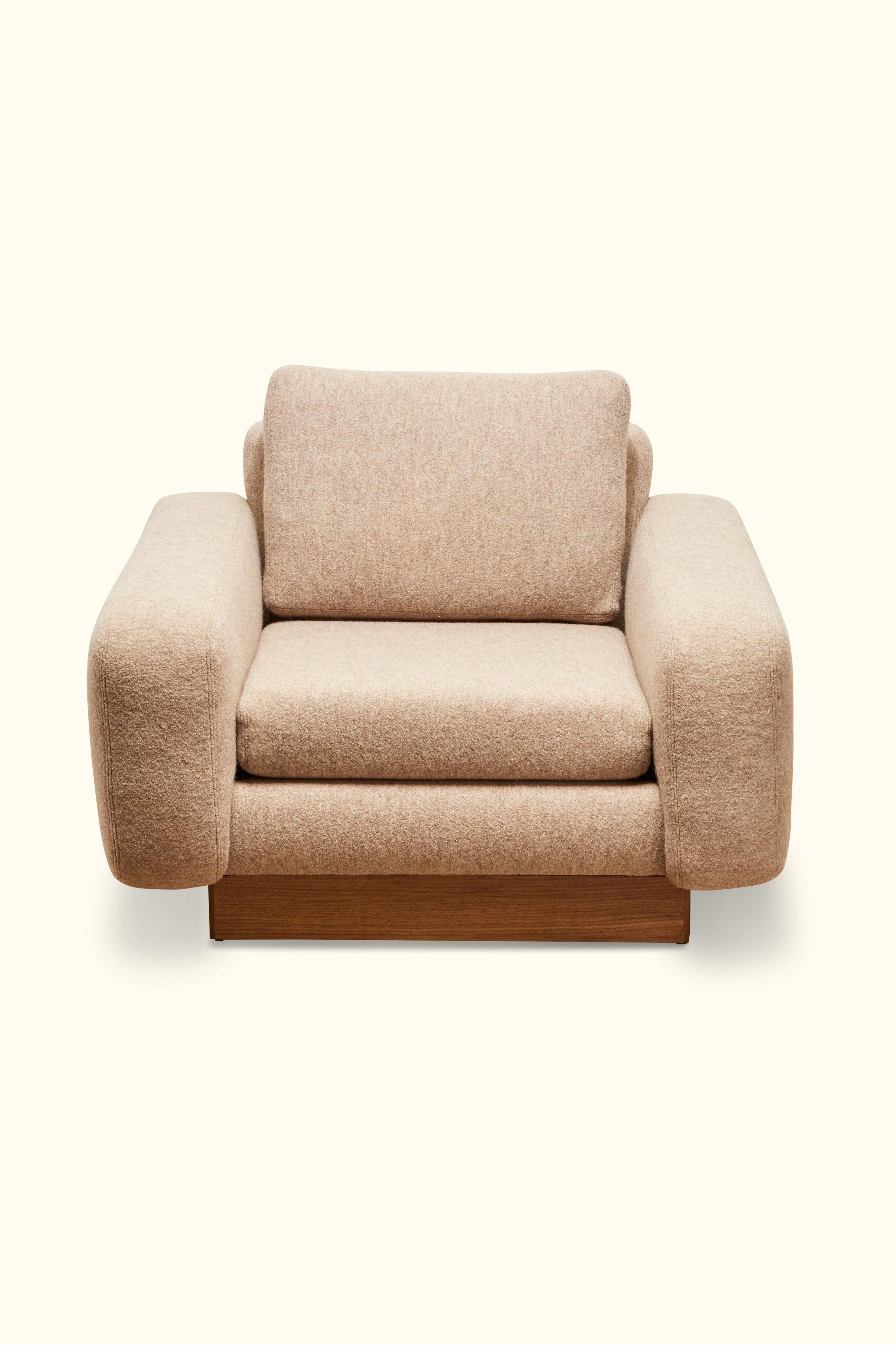 The Mesa lounge chair is a fully upholstered club chair that features a walnut or oak inset base.

Available to order in COM with a 6-8 week lead time. 

As shown: $3,320
To order: 1,850 + COM.