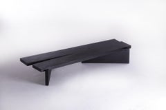 Tavolo basso Mesa, legno grezzo nero di Wood Wood