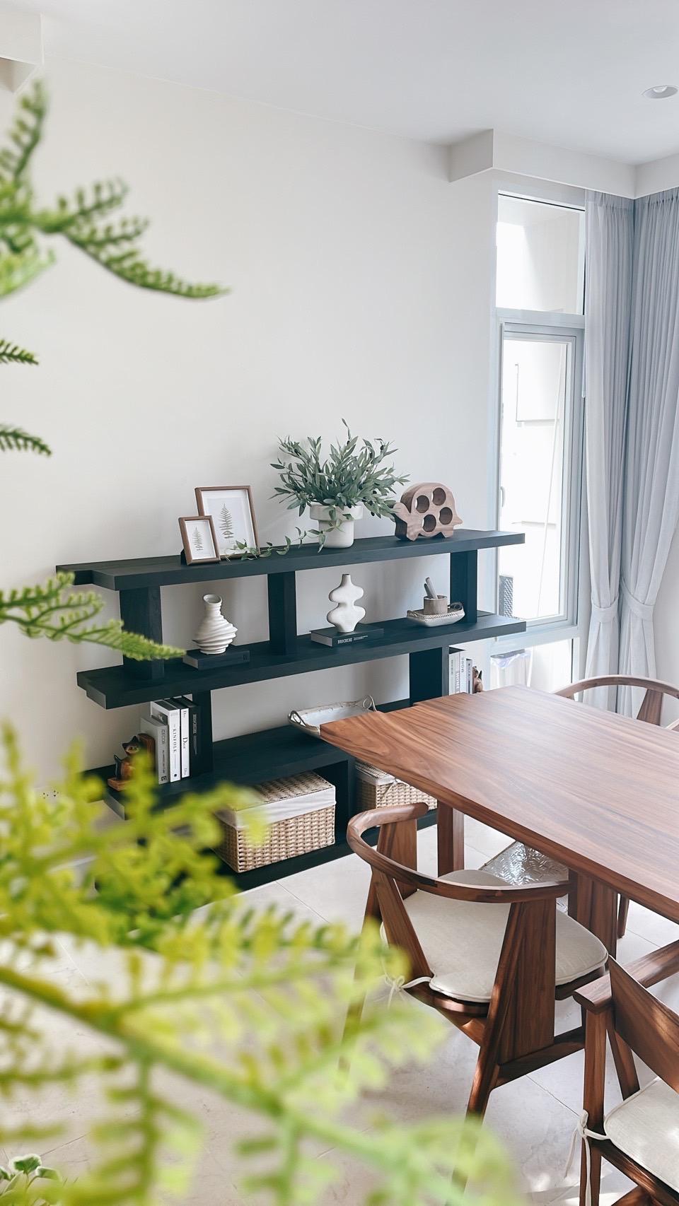 MESA Shelf, Rough Black Monkey Pod Wood In New Condition For Sale In Chiangmai, TH