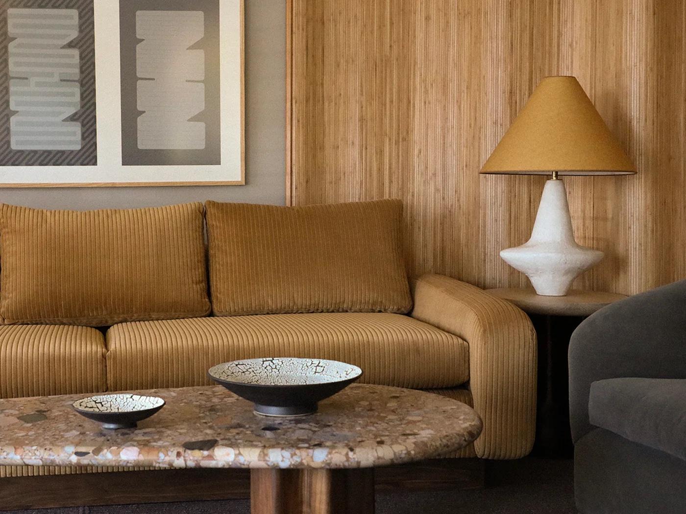 Mid-Century Modern Canapé Sleeper Mesa  par Lawson-Fenning en vente