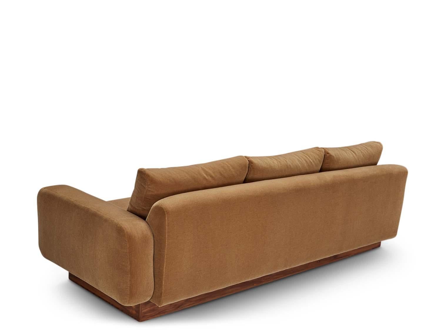 Mesa Sofa  by Lawson-Fenning Estadounidense en venta