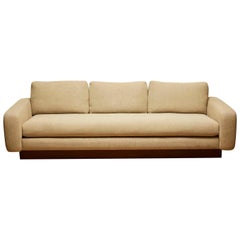 Mesa Sofa by Lawson-Fenning