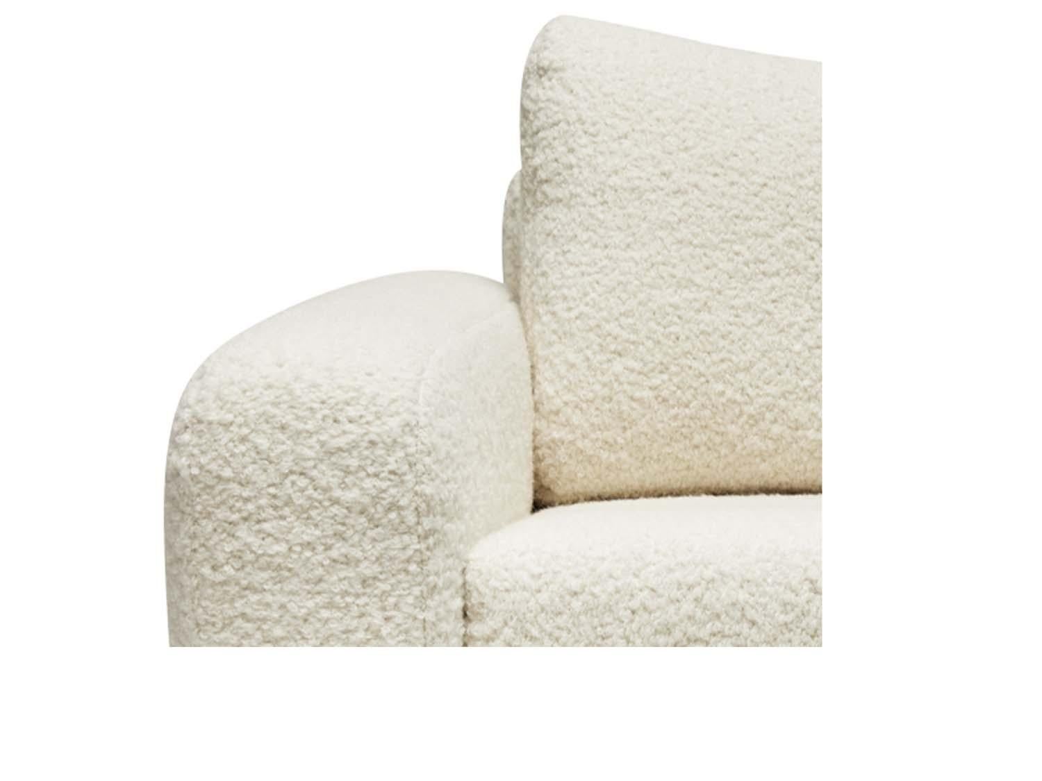 American Mesa Swivel Chair by Lawson-Fenning in White Alpaca bouclé