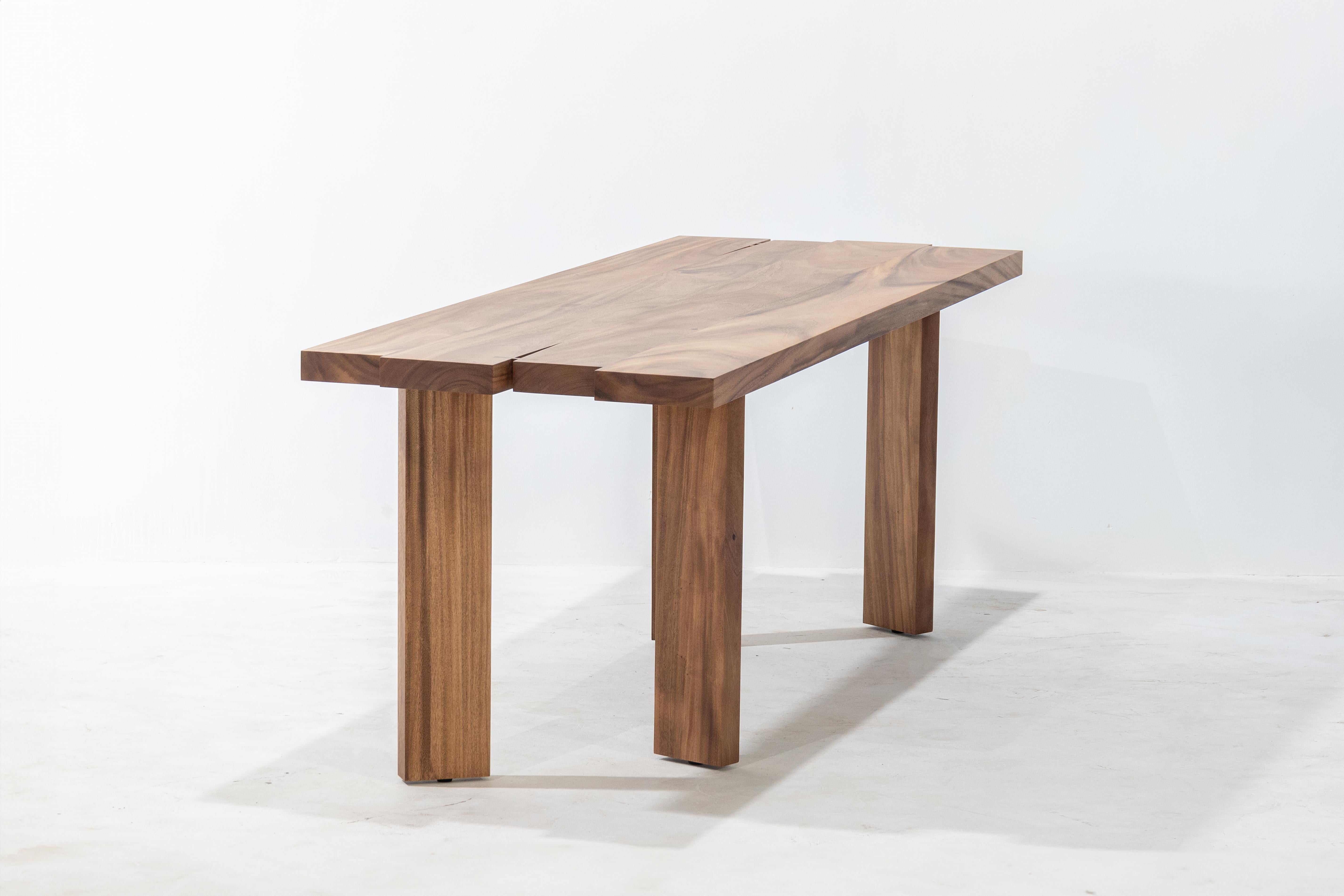 Thailandese Tavolo Mesa 200cm, Natural Monkey Pod Wood in vendita