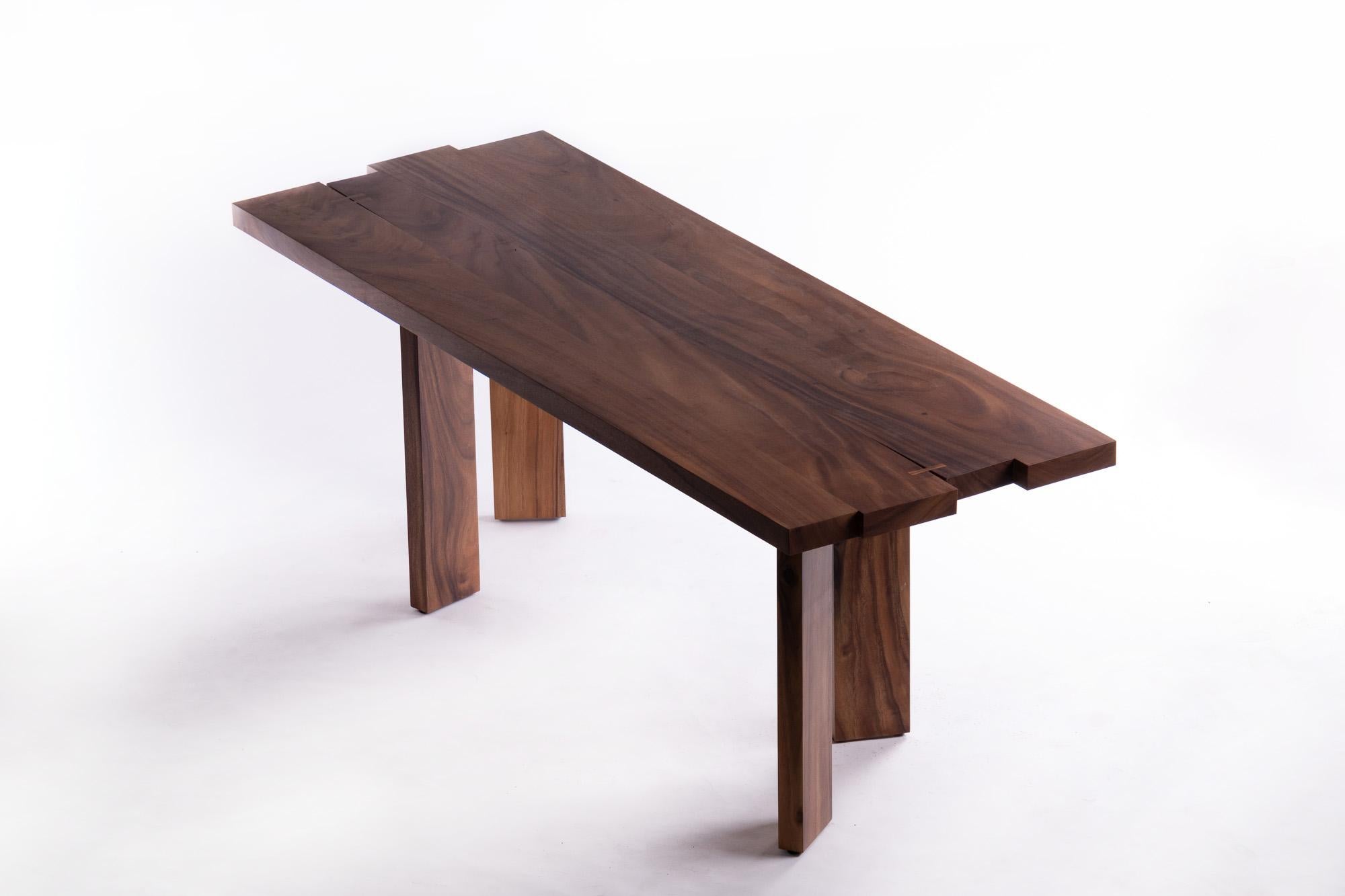 Modern Mesa Table 200cm, Natural Acacia Wood For Sale