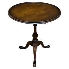 Mesa velador abatible Circa 1.830.