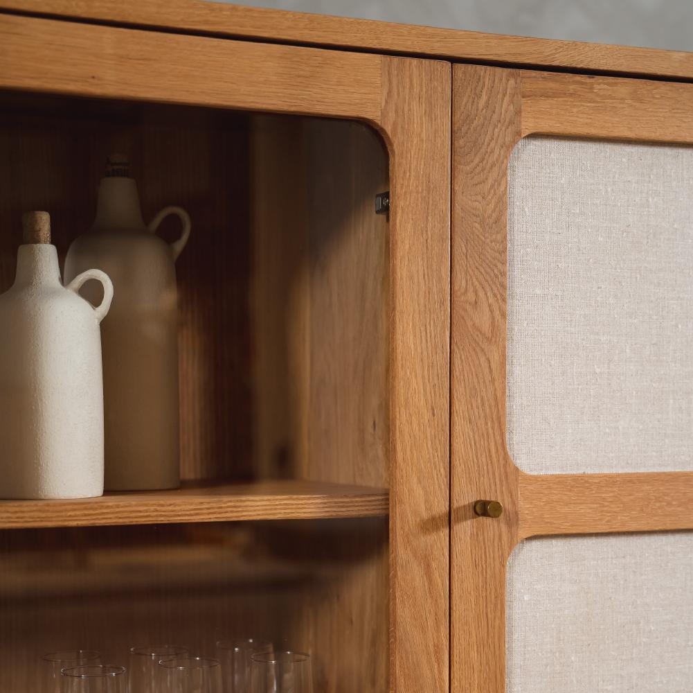 Sculpté à la main Buffet en maille 180 cm - placage en chêne naturel - bois de chêne massif en vente