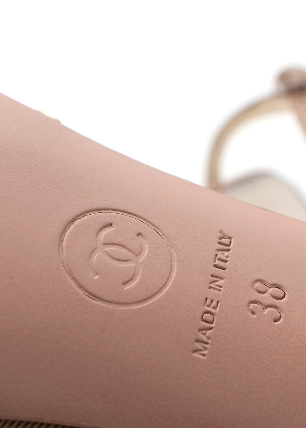 Chanel Sandalias de Malla Camelia - 38 en venta 3