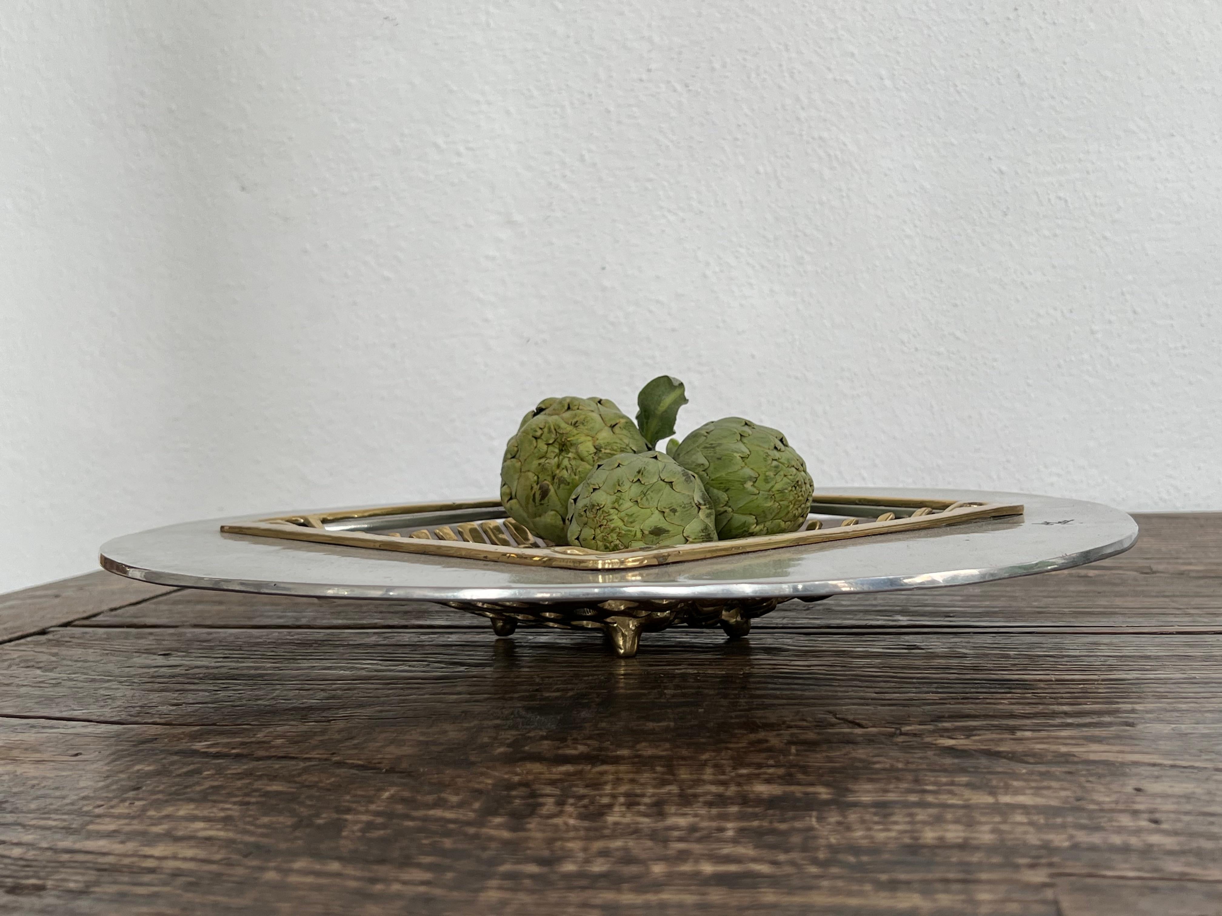Mesh Fruit Tray A009 Solid Cast Brass Aluminum Handmade Spain In New Condition For Sale In Benahavis, AN