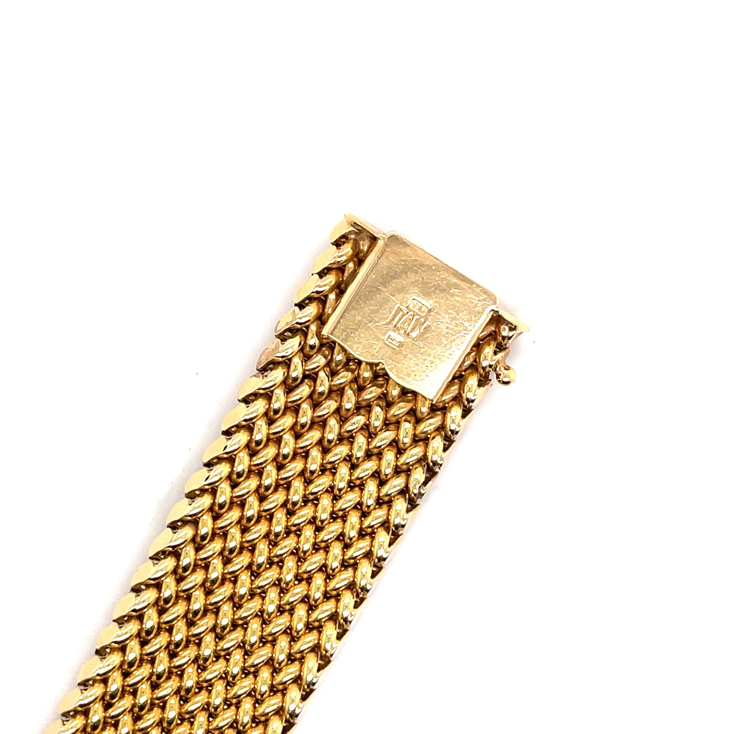 Breites strukturiertes Mesh-Armband 38.7 Gramm 14 Karat Gelbgold für Damen oder Herren im Angebot