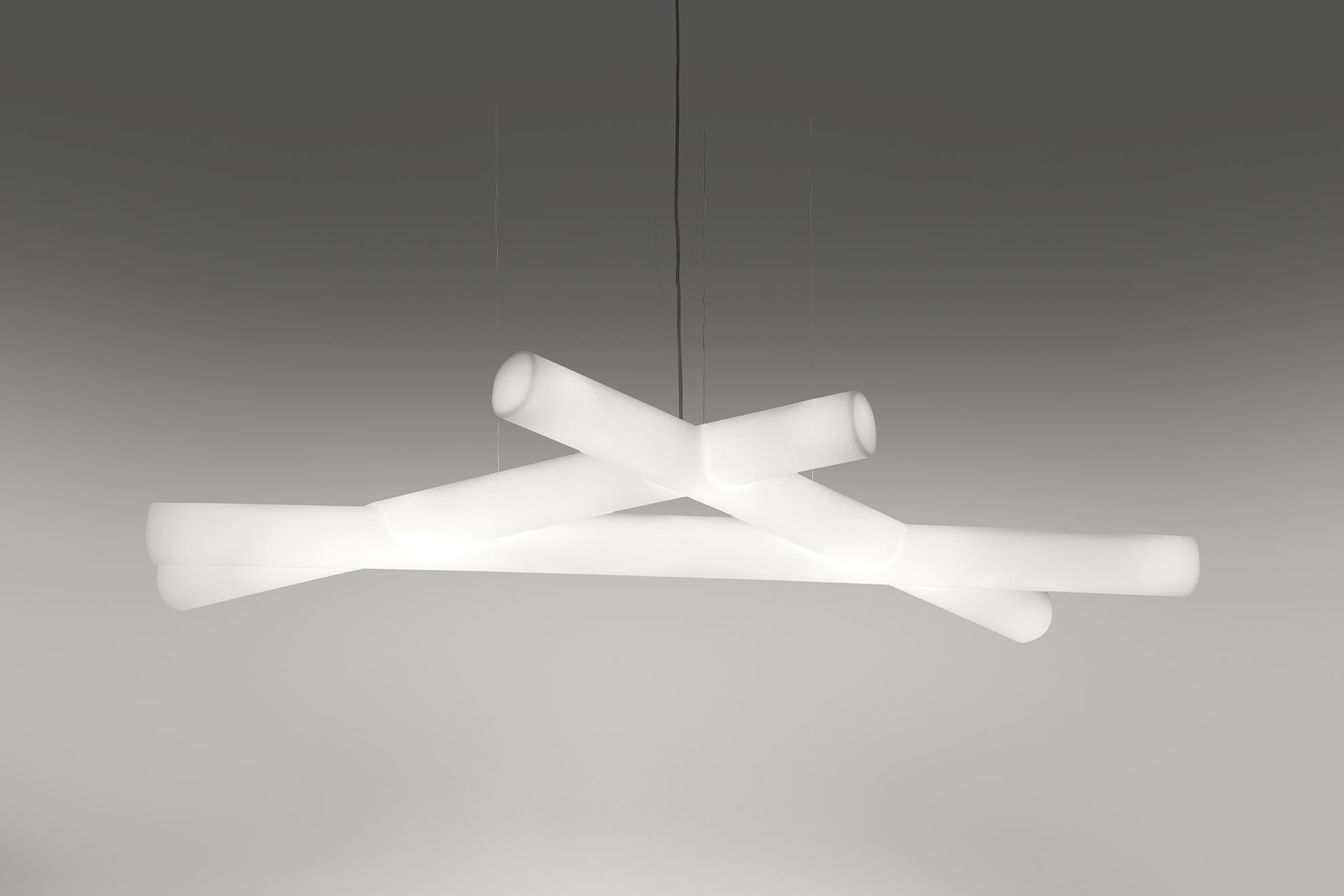 Lampada a sospensione in rete di BBMDS
Dimensioni: P 76 x L 162 x H 11 cm.
Materiali: Polietilene.

Questo prodotto è adatto all'uso interno ed esterno. Tutte le nostre lampade possono essere cablate a seconda del Paese. Se viene venduto negli Stati