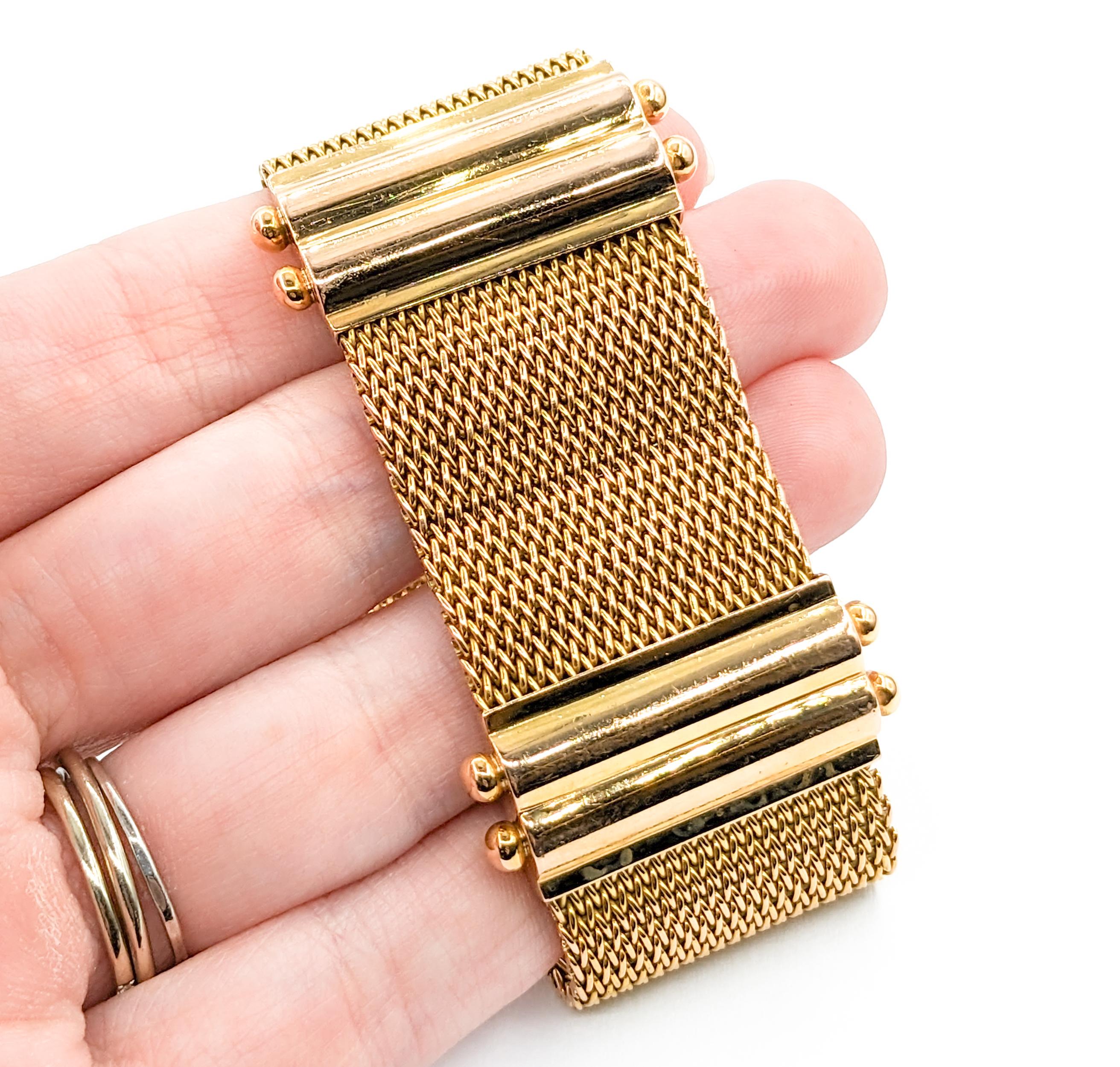 Antique Wide Mesh Bracelet In 18K Yellow Gold For Sale 1