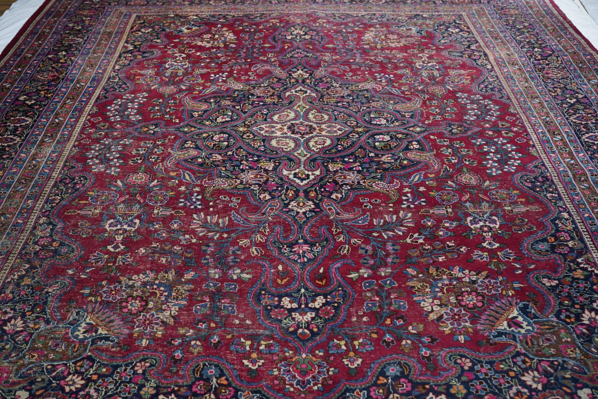 Vintage Meshad Rug 10'4'' x 13'10'' For Sale 2