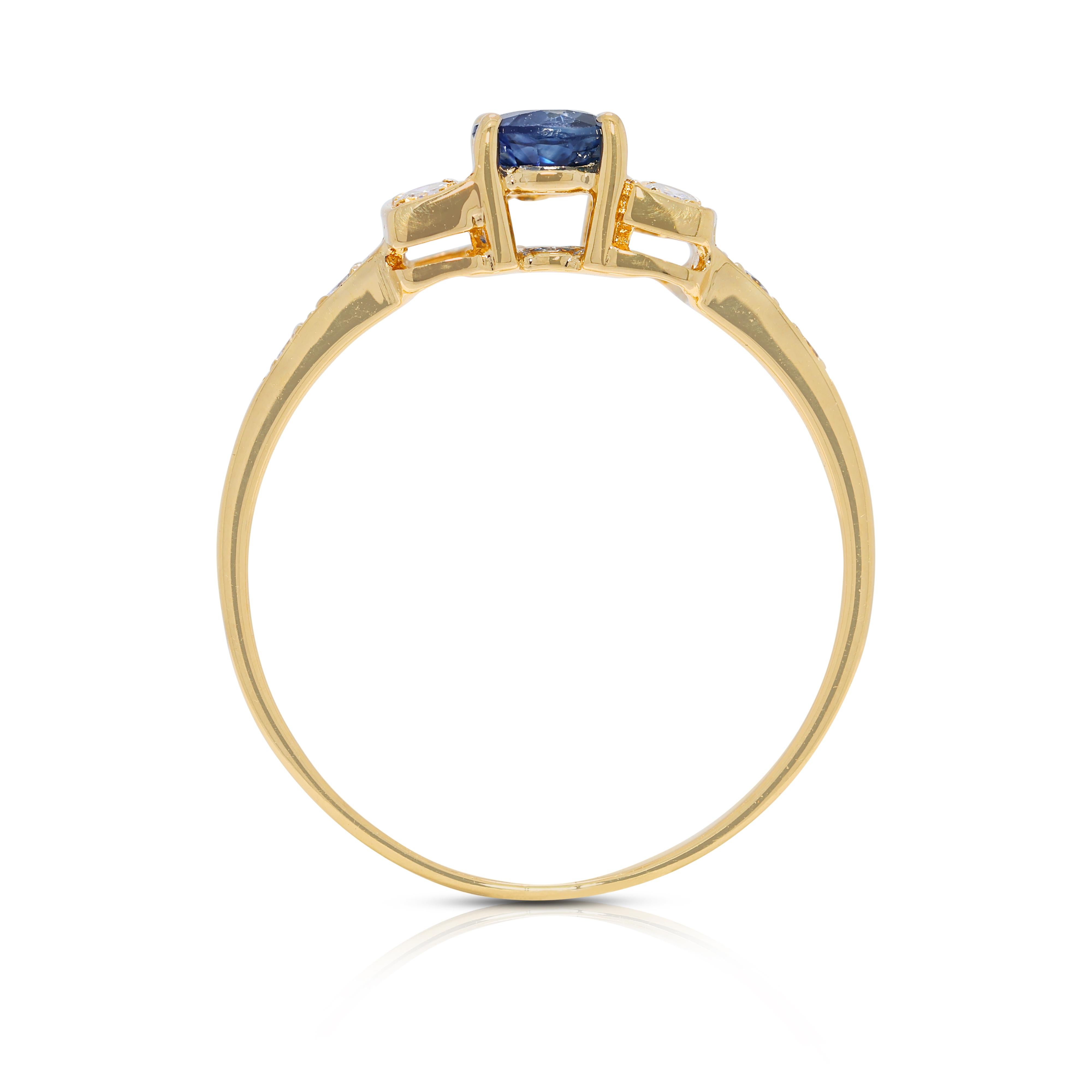 Mesmerizing 0.34ct Sapphire & Natural Diamond Ring in 18K Yellow Gold en venta 2