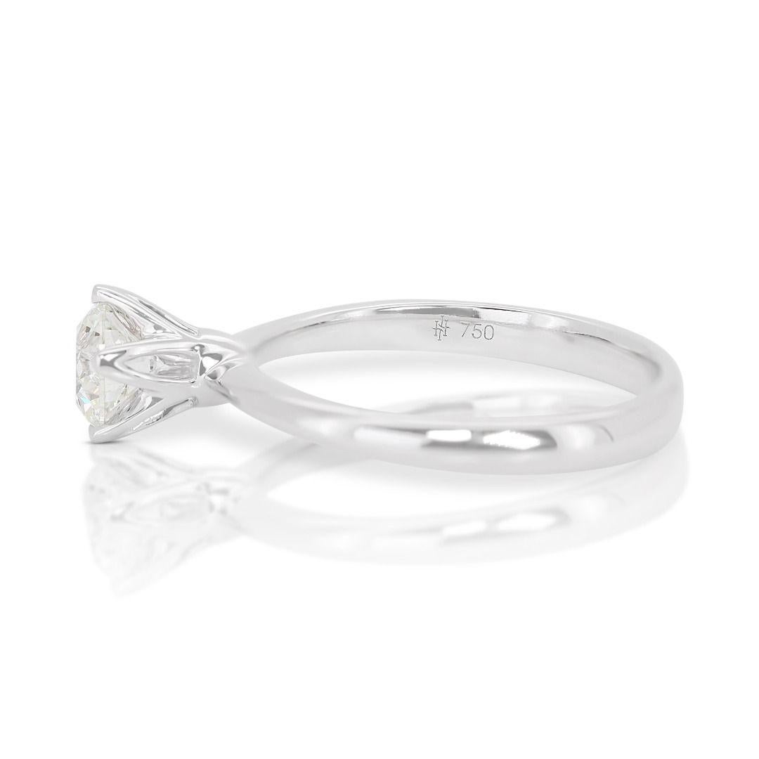 Mesmerizing 0.53ct Solitaire Diamond Ring set in Gleaming 18K White Gold For Sale 2