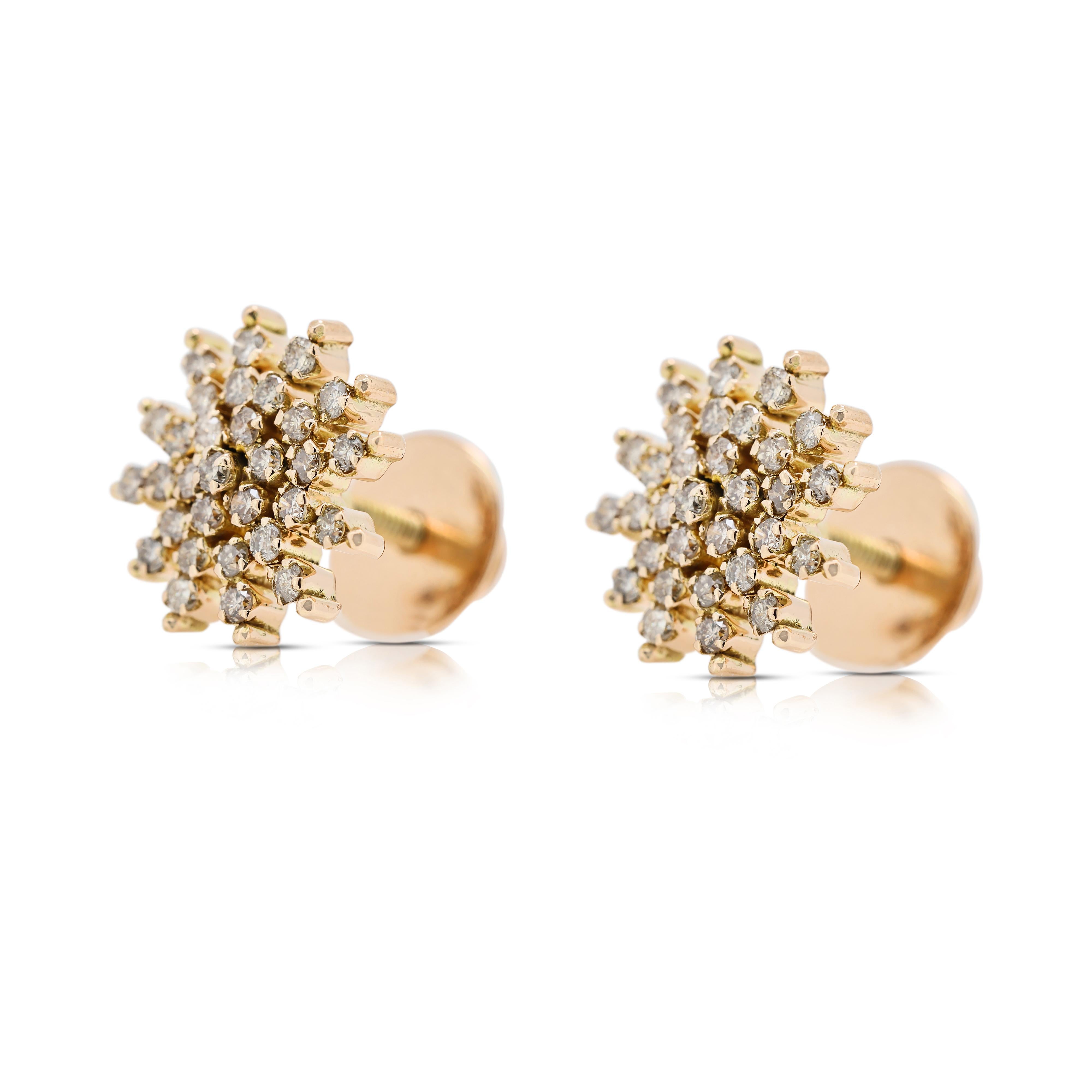 Mesmerizing 0.62ct Natural Diamond Stud Earrings in 14K Yellow Gold In Excellent Condition In רמת גן, IL